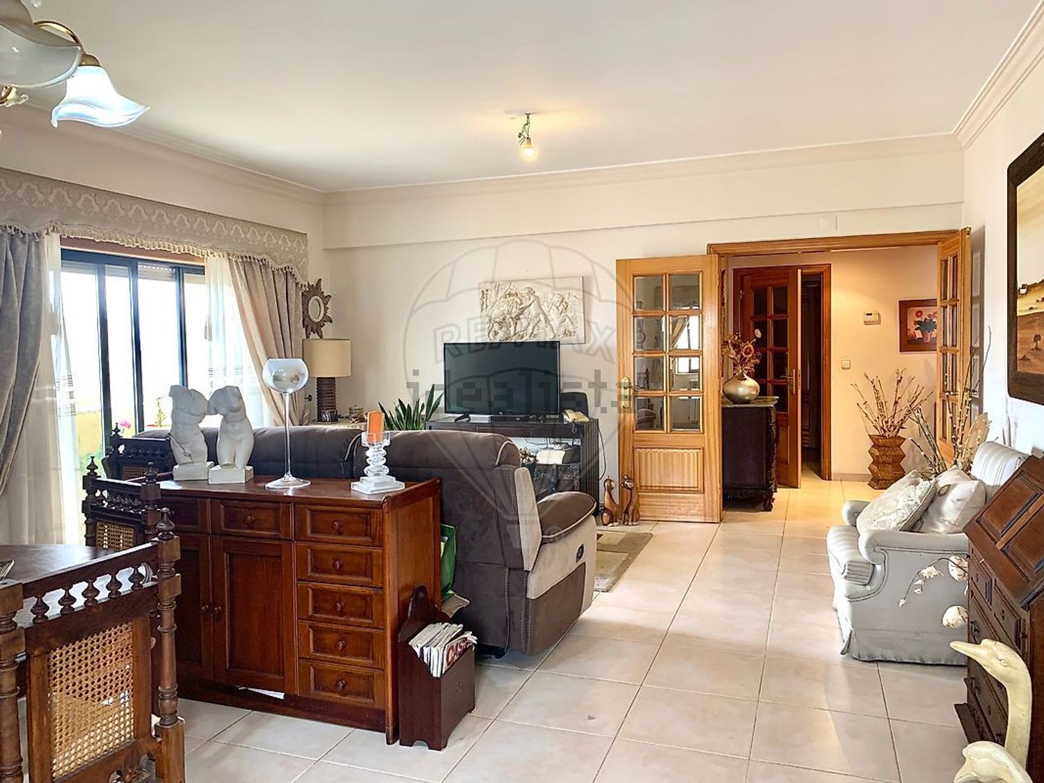 公寓 t2出售在Praceta Bernardo da Costa Macedo - 客厅