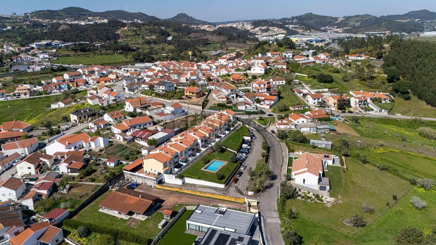 联排别墅出售在Venda do Pinheiro e Santo Estêvão das Galés - 照片
