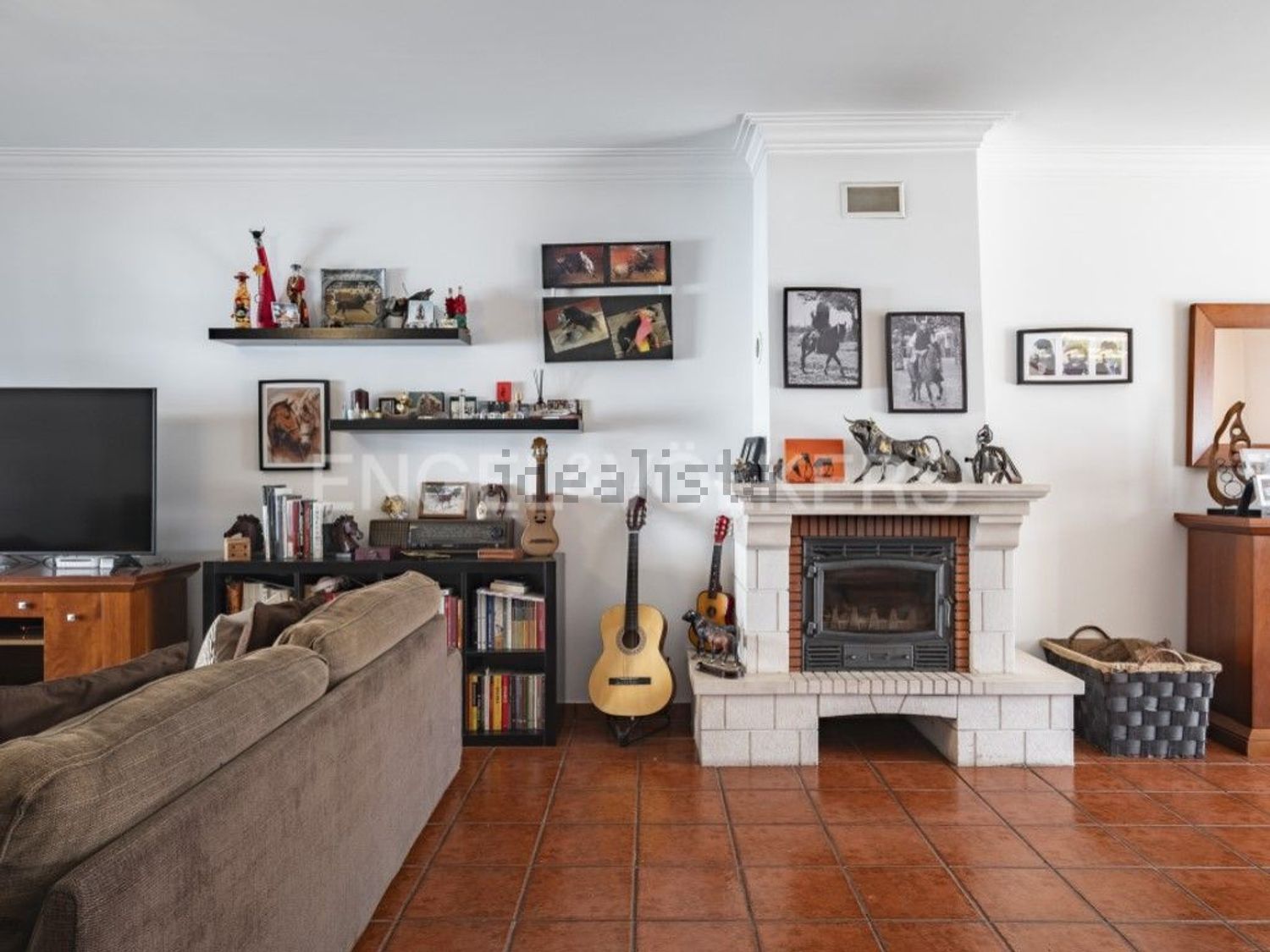 小楼房或独栋别墅出售在Moita - 客厅