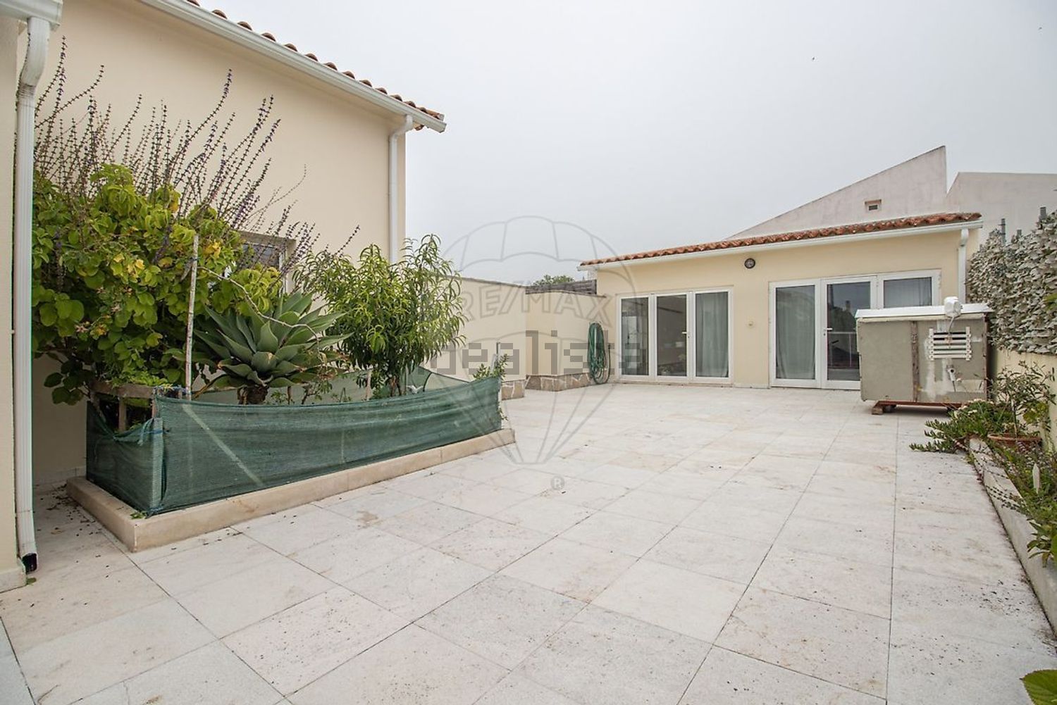 小楼房或独栋别墅出售在Estrada do Cabo da Roca - 外立面