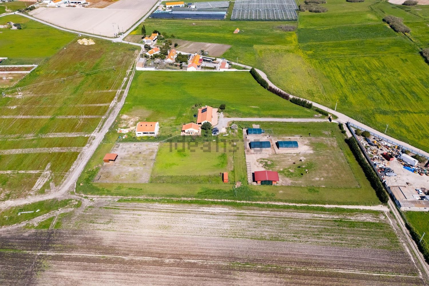 农庄出售在Estrada Vale Porrim s/n - 照片