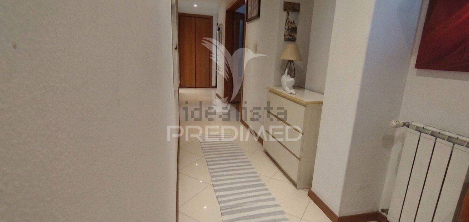 公寓 t2出售在Santo António dos Cavaleiros e Frielas - 厨房