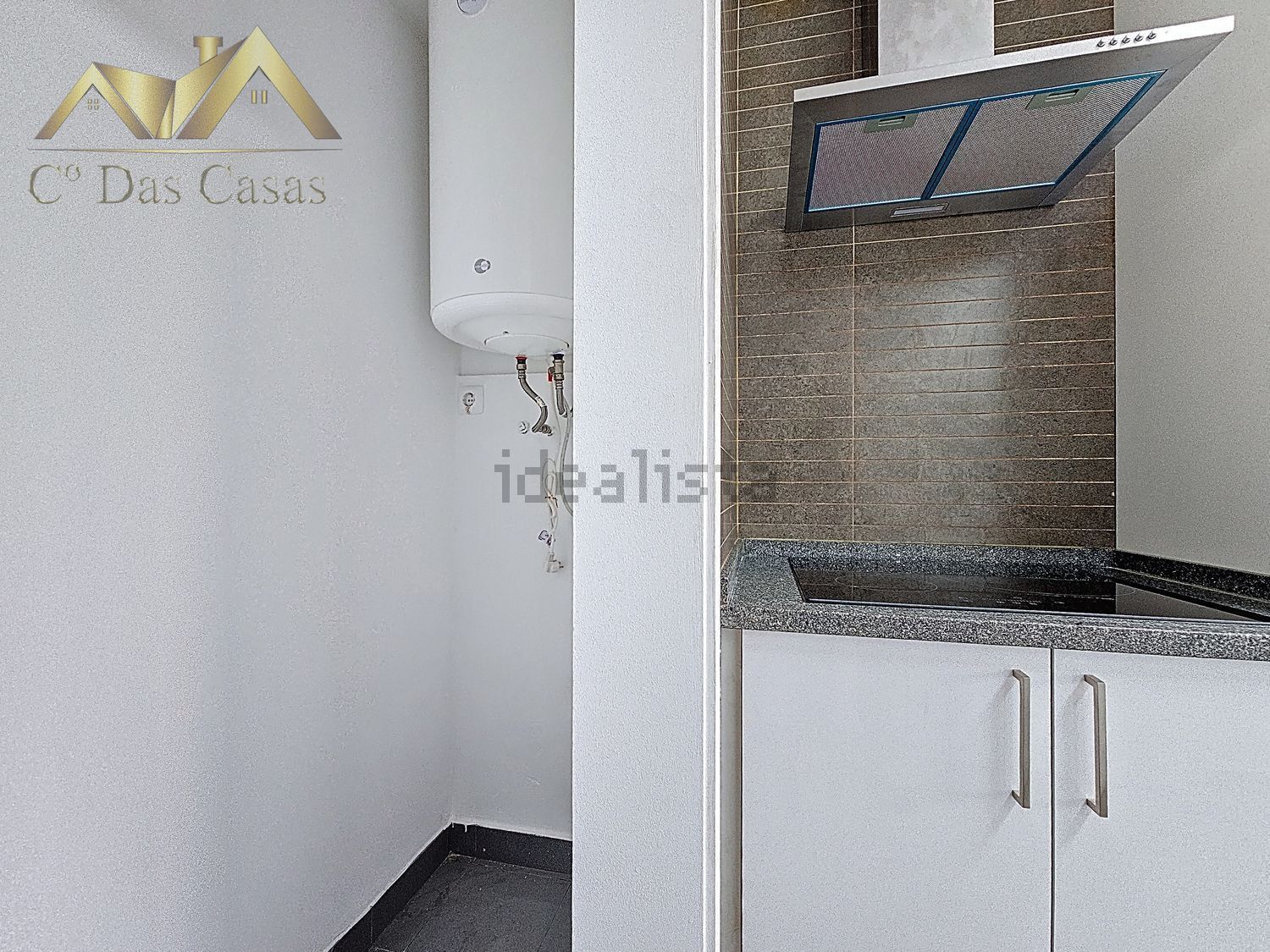 出租公寓 t2在Rua António Sardinha, 10 - 厨房