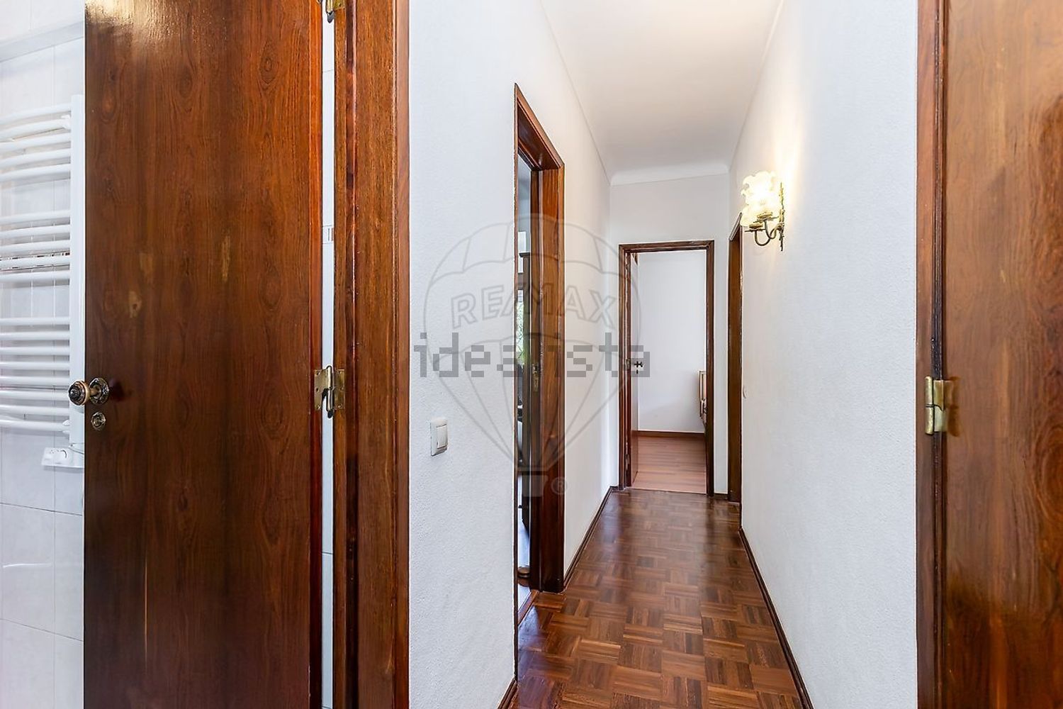 小楼房或独栋别墅出售在Serra das Minas - 过道