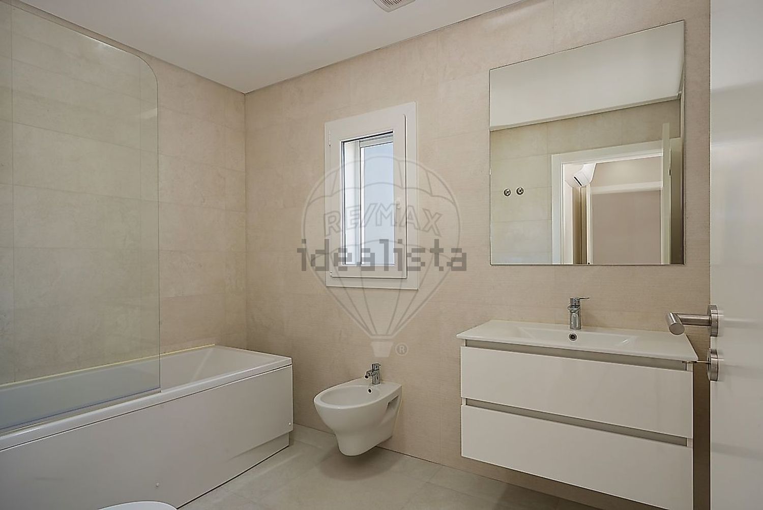 出租公寓 t2在Rua Maria Matos - 卫生间