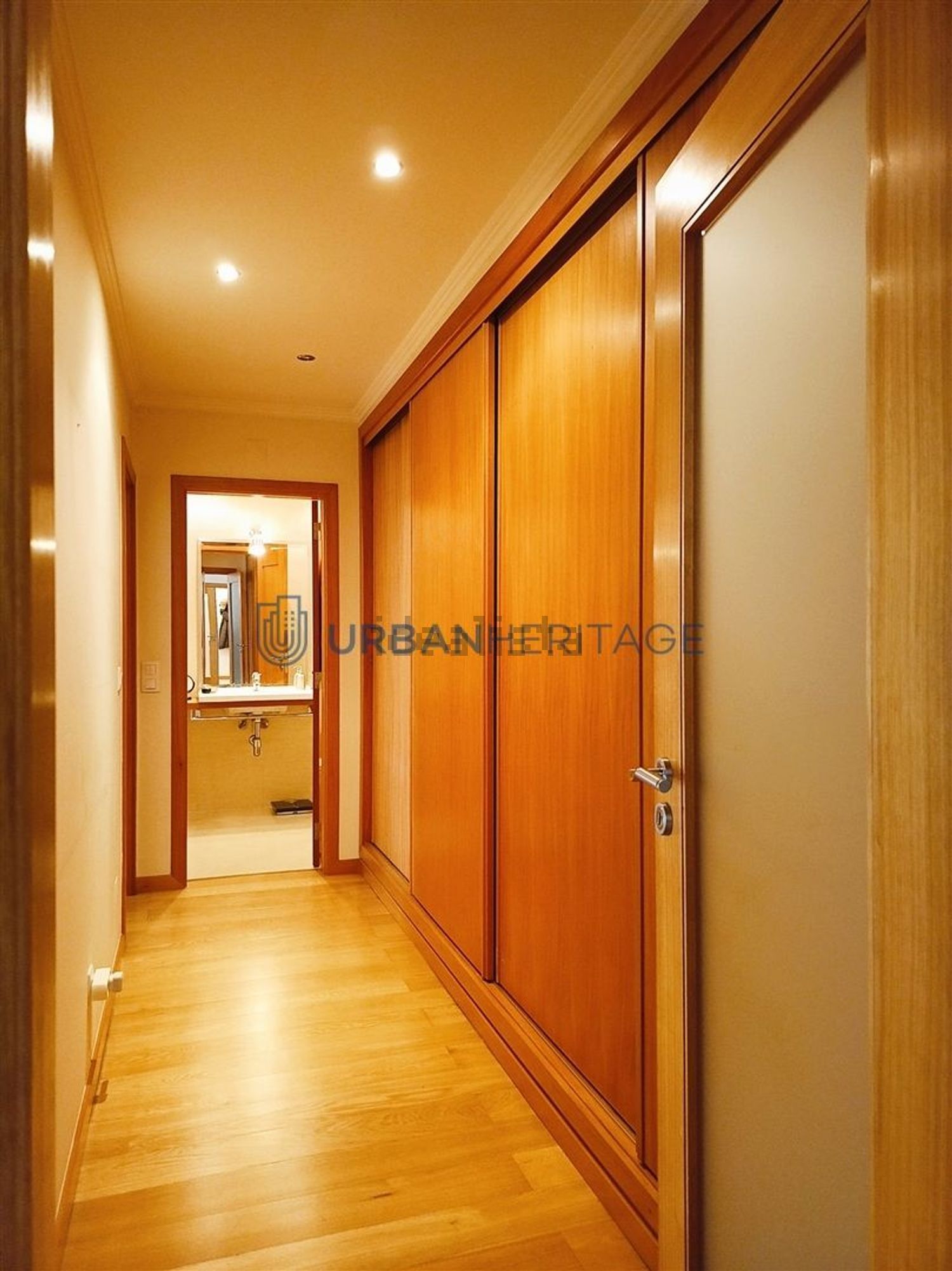 公寓 t2出售在Rua Helena Sá da Costa, 9 - 过道