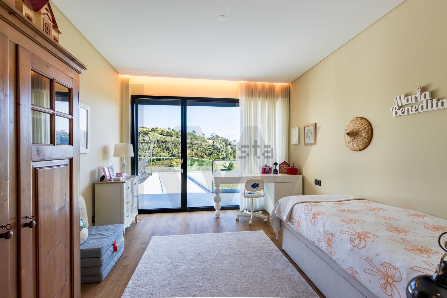 小楼房或独栋别墅出售在Rua das Lombas - 客厅