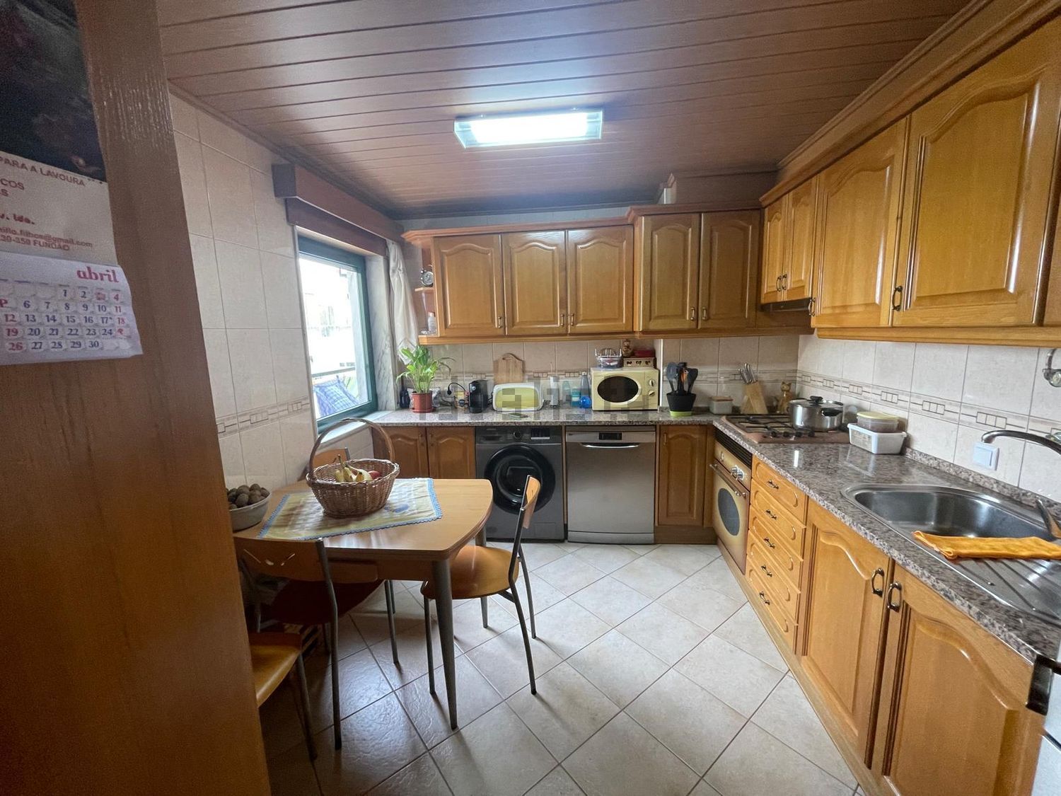 公寓 t3出售在Rua Ferreira de Castro, 396 - 厨房