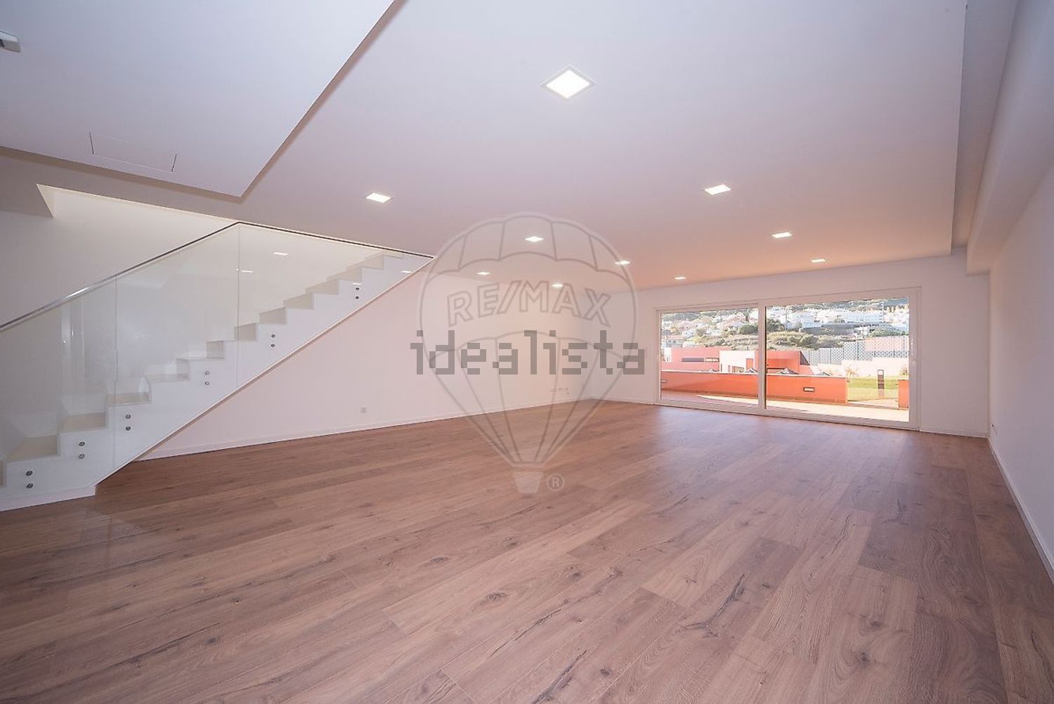 出租小楼房或独栋别墅Cm1318 - 照片