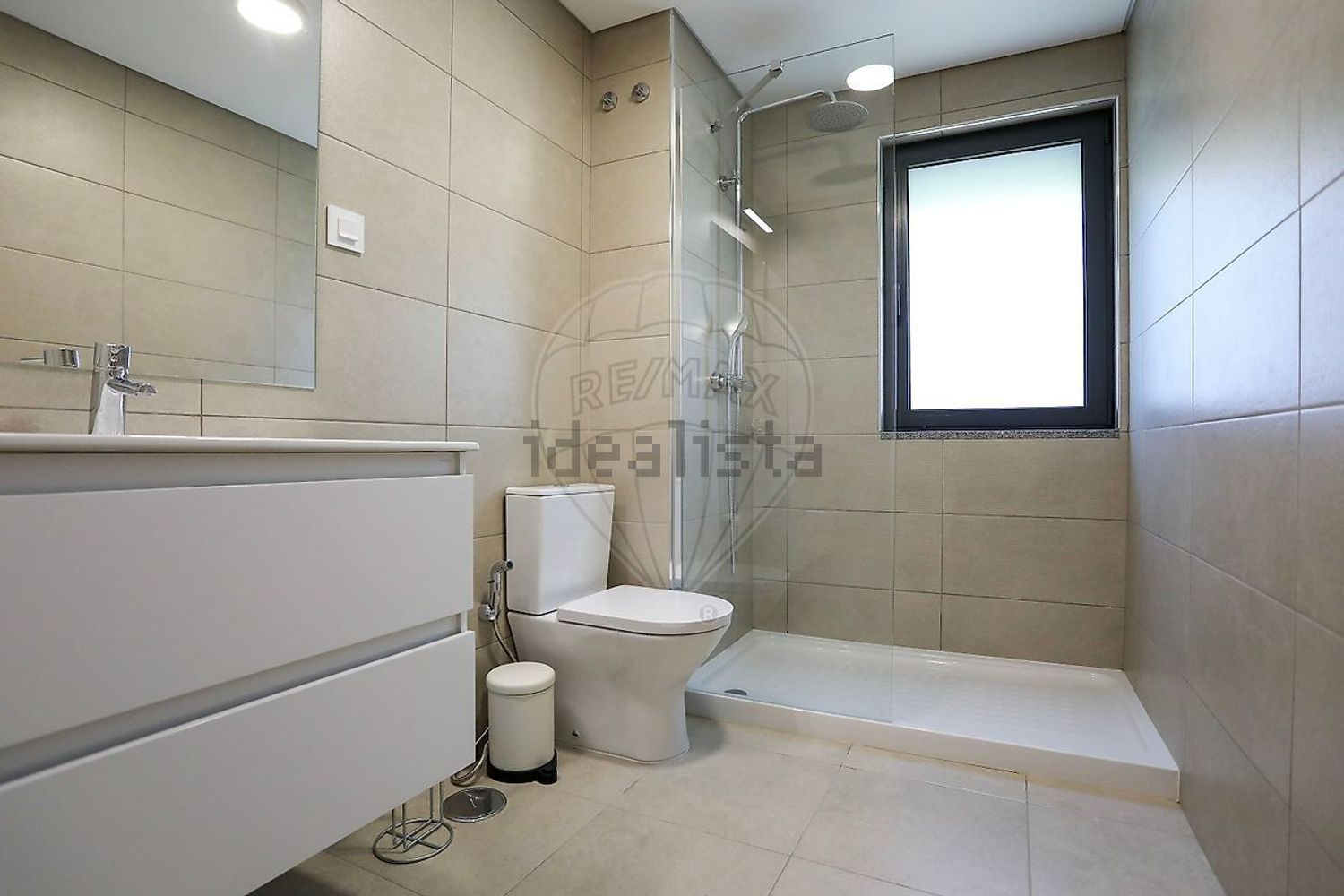 公寓 t3出售在Travessa Ivone Silva - 卫生间