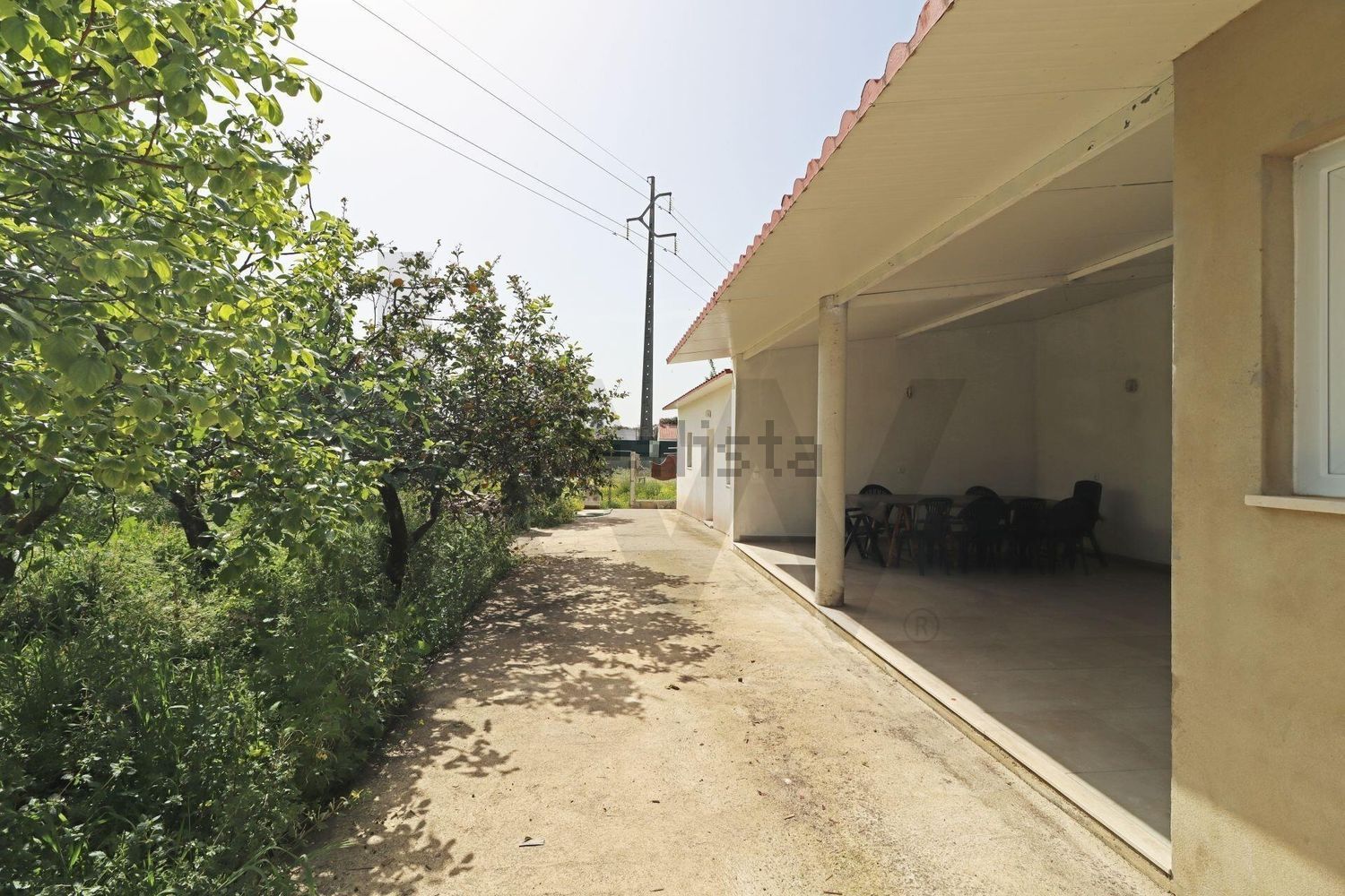 小楼房或独栋别墅出售在Rua António Aleixo - 外立面