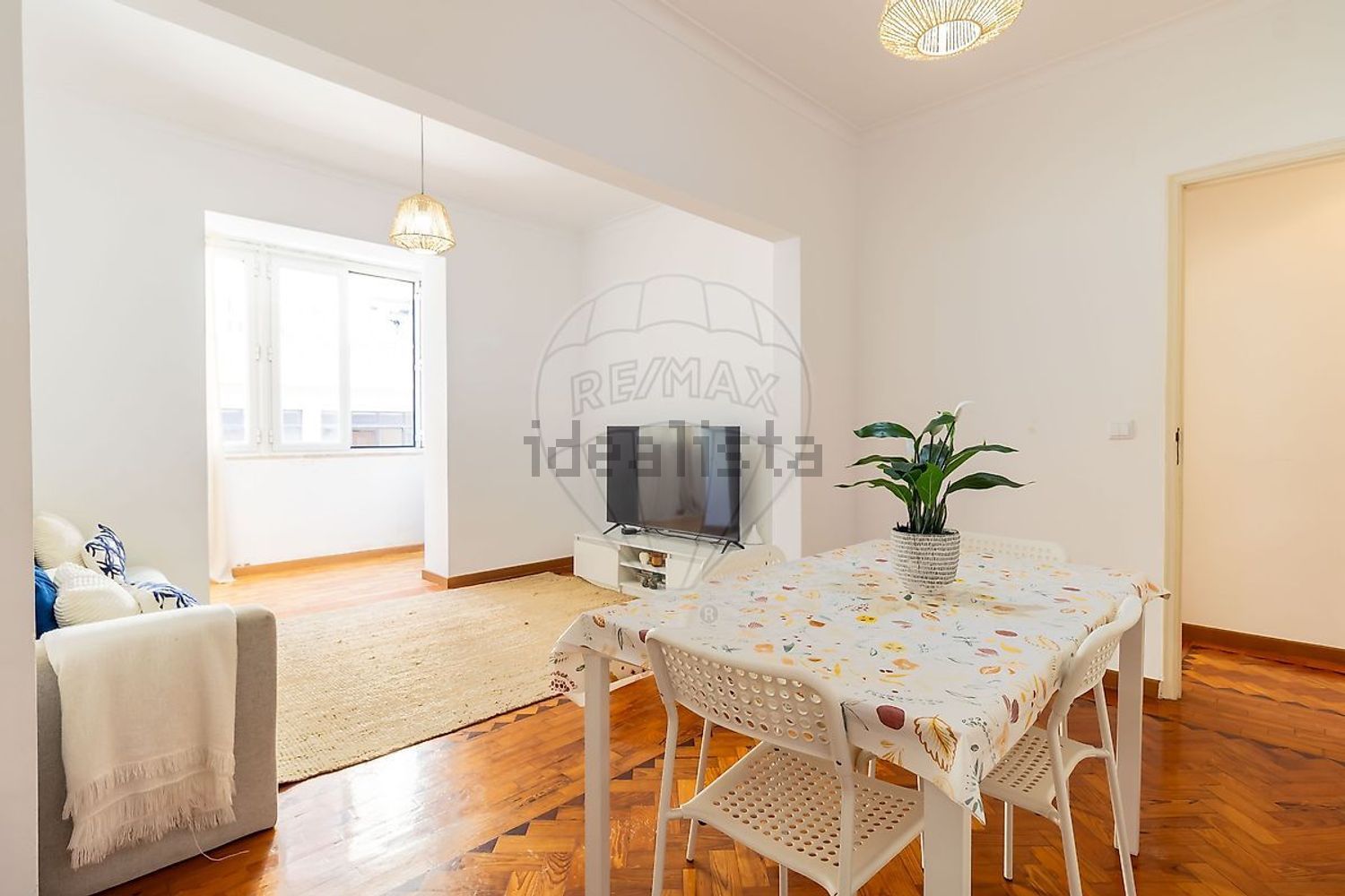 公寓 t2出售在Rua Vasco Santana, 28 - 客厅