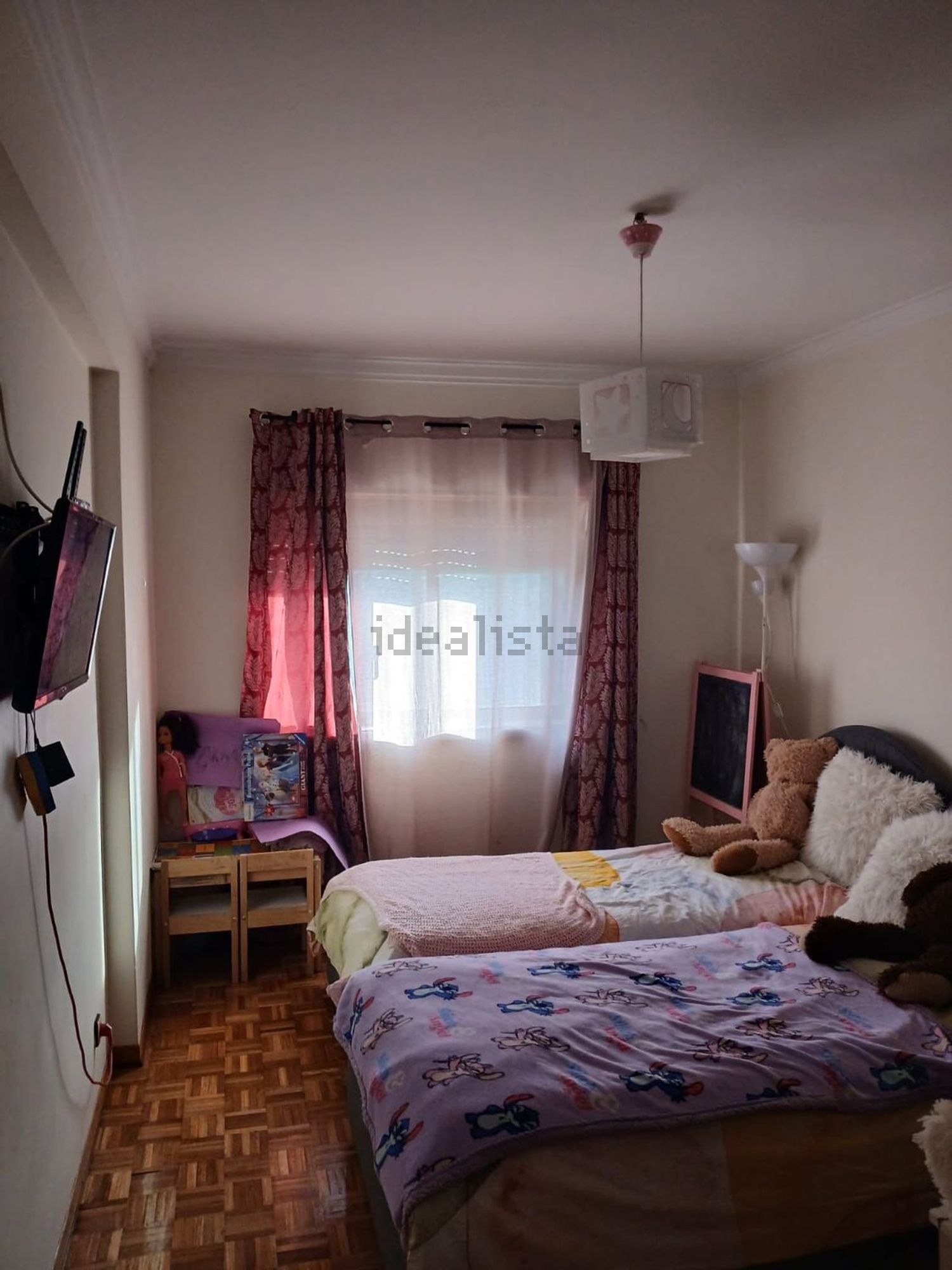 小楼房出售在Praceta António Herédia - 卧室