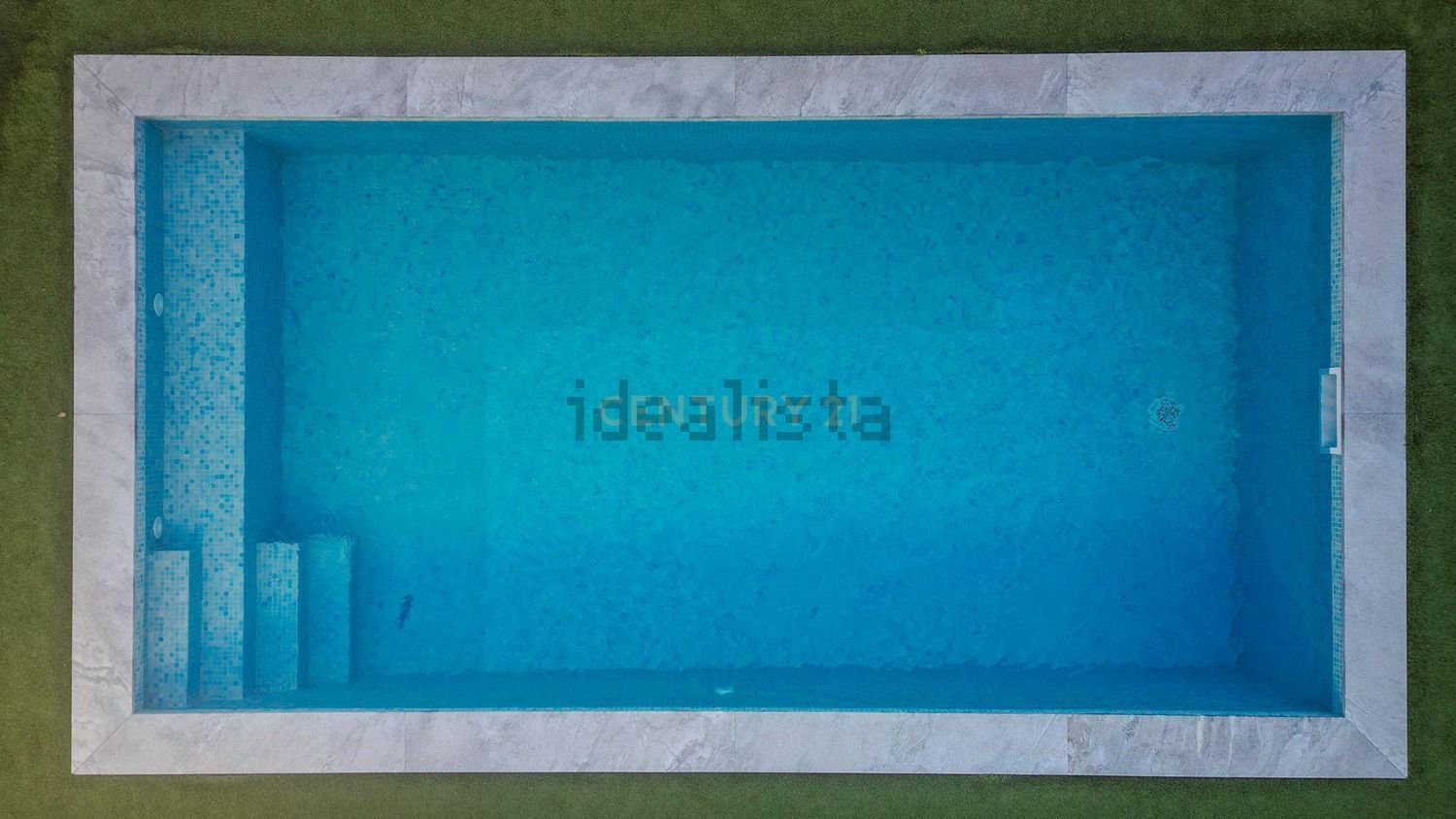 小楼房或独栋别墅出售在Avenida Engenheiro Arantes e Oliveira, 4 - 照片