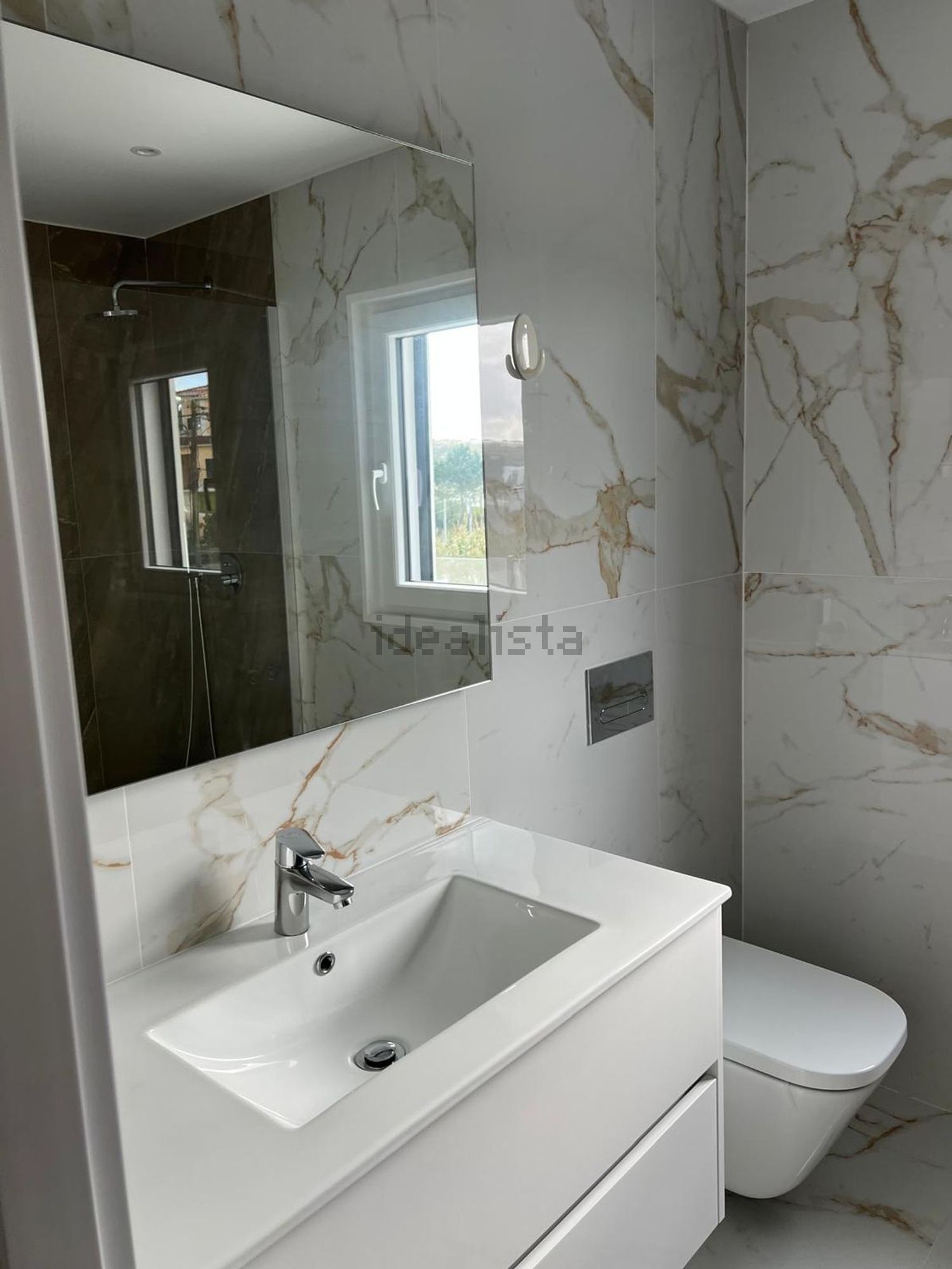 小楼房或独栋别墅出售在Rua Nova do Ribeiro, 12 - 卫生间