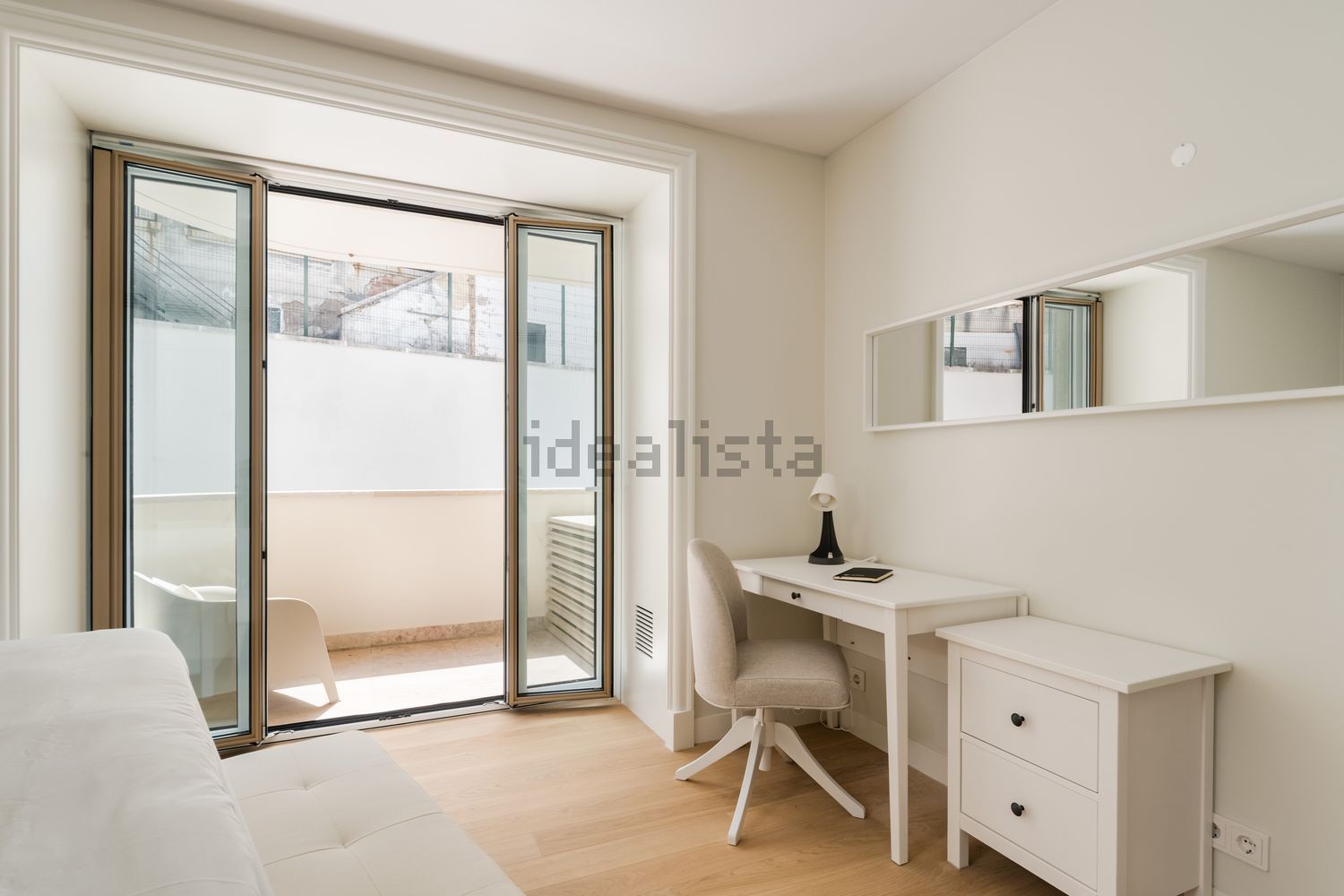 出租公寓 t1在Rua do Telhal, 72 - 卧室