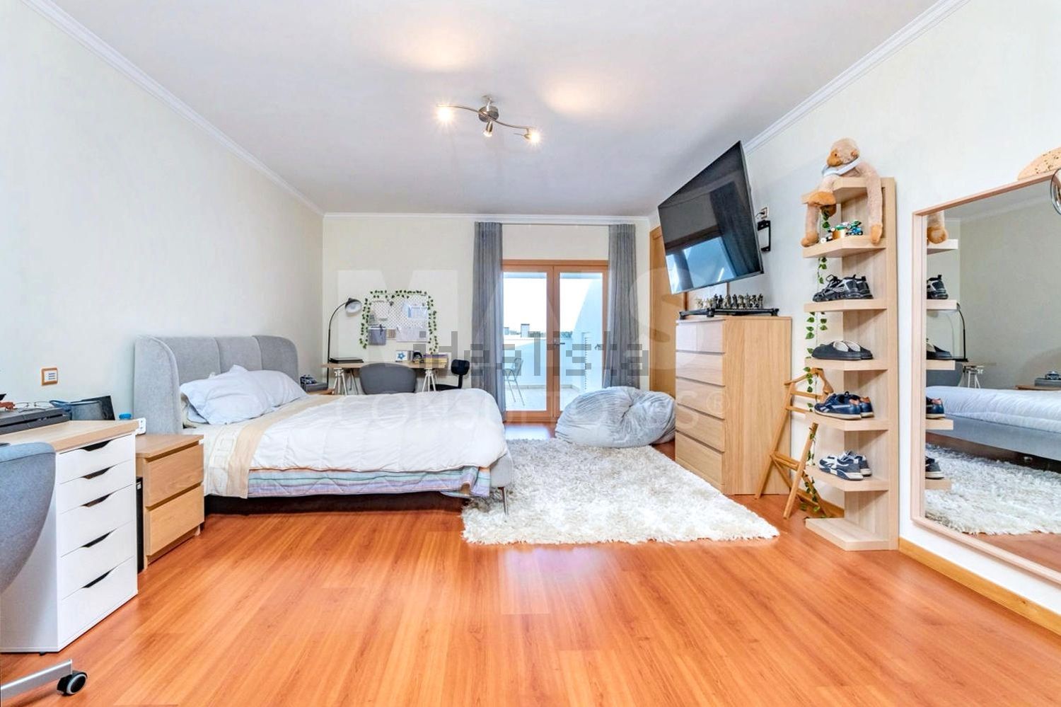 公寓 t4出售在Rua Alexandre Herculano - 卧室