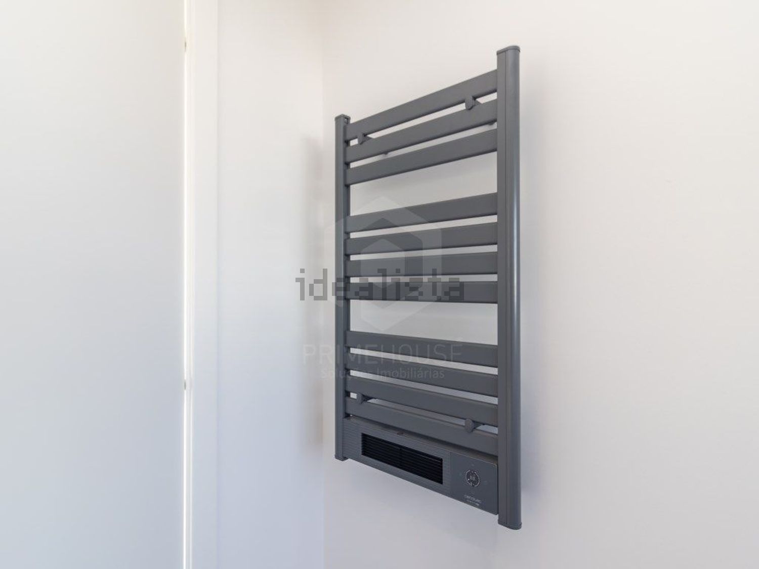 小楼房或独栋别墅出售在Rua das Galeotas, 14 - 详情