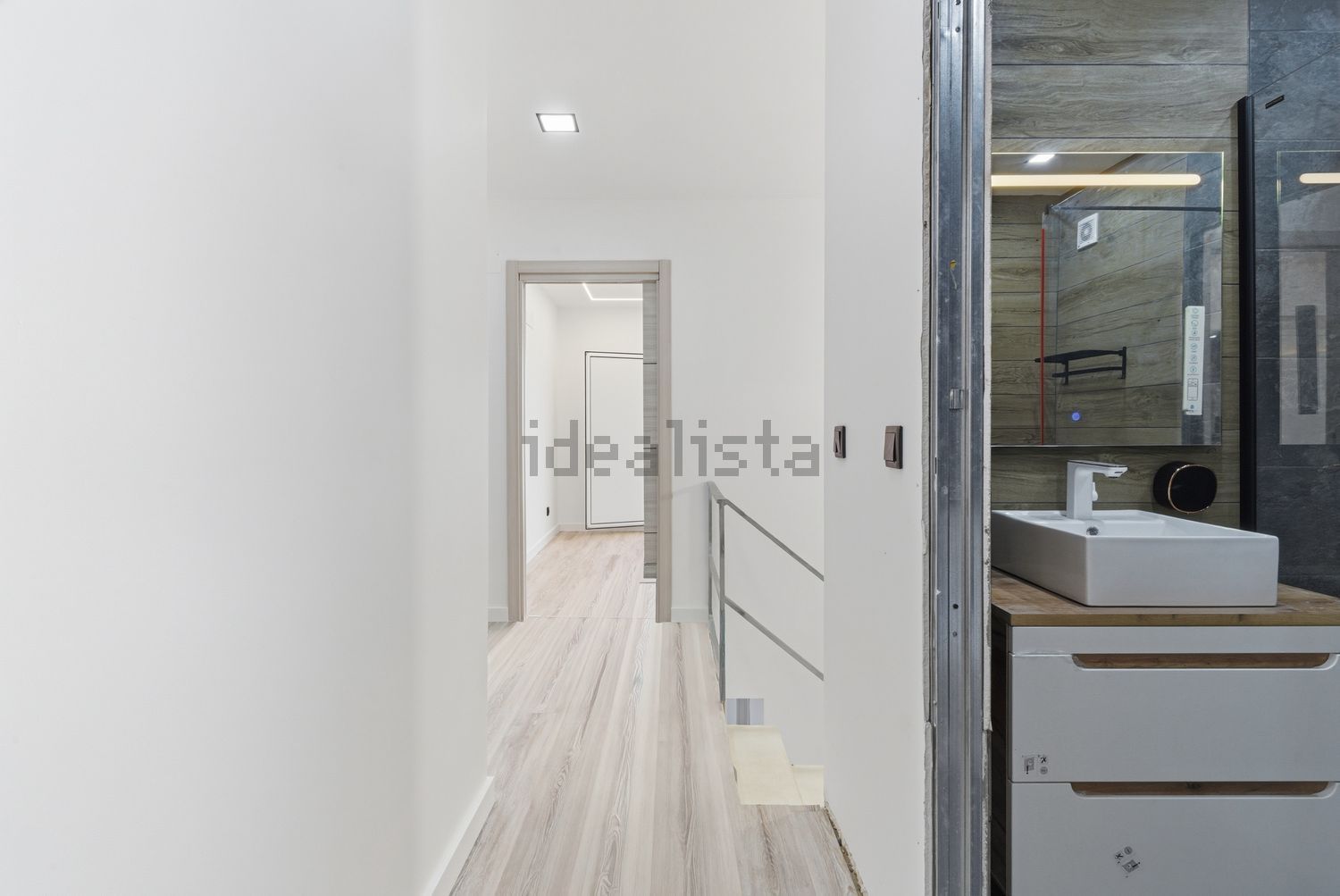 联排别墅出售在Rua da Arieira, 20 - 过道