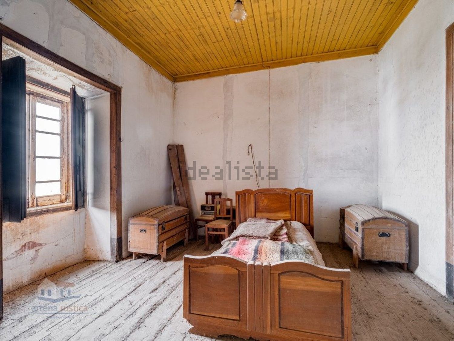 小楼房或独栋别墅出售在Cercal - 卧室