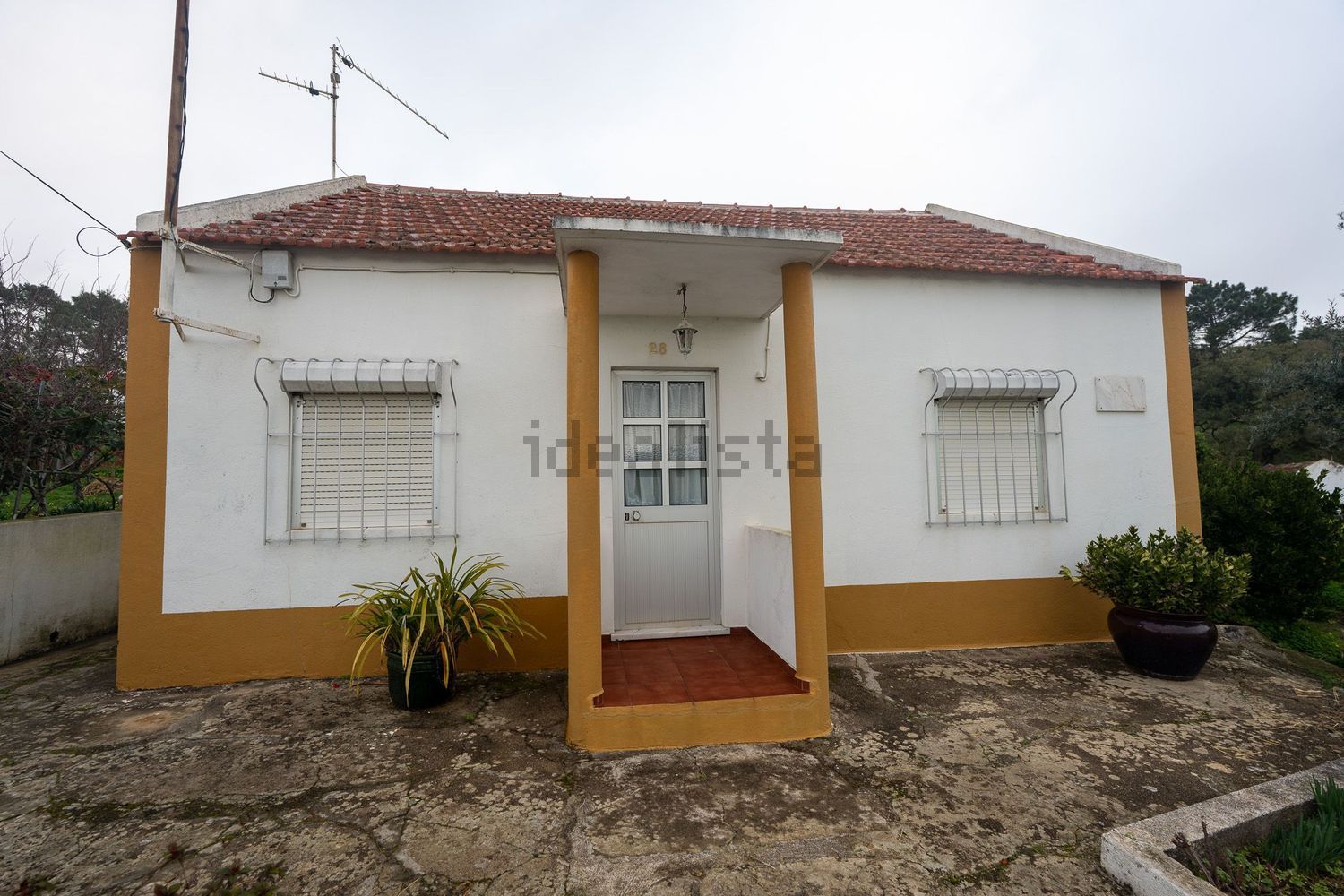 小楼房或独栋别墅出售在Rua Carreira da Corsa, 28 - 外立面