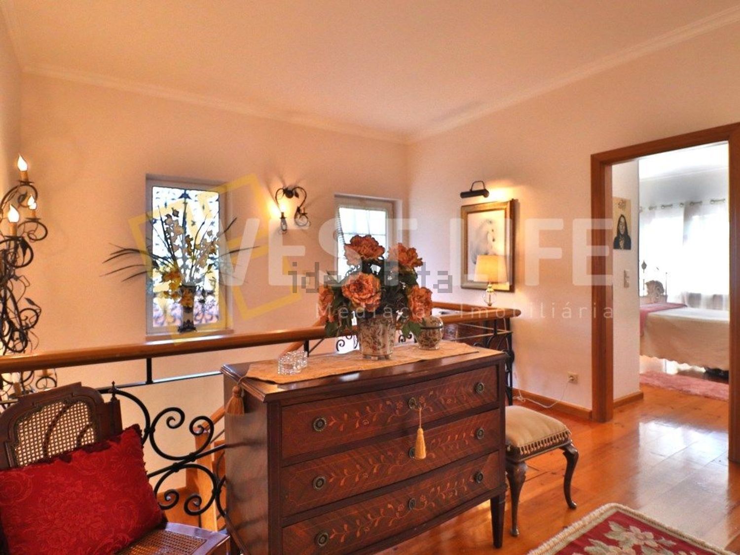 小楼房或独栋别墅出售在Turcifal - 卧室