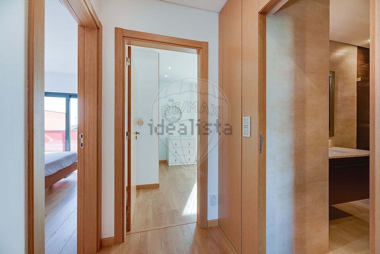 出租小楼房或独栋别墅在Rua São Miguel Arcanjo - 过道