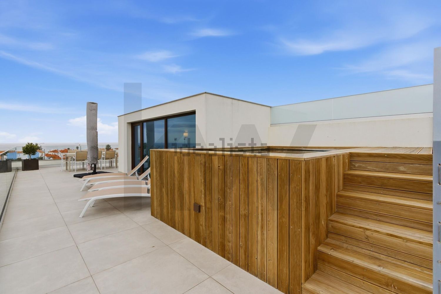 顶层公寓出售在Rua Candido da Silva, 1 - 外立面