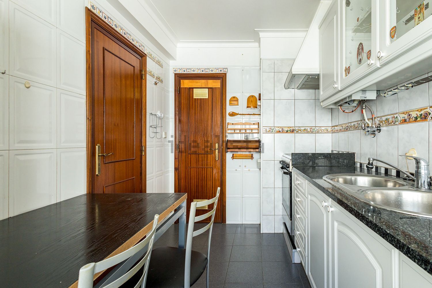 公寓 t1出售在Rua Gonçalo Velho - 厨房