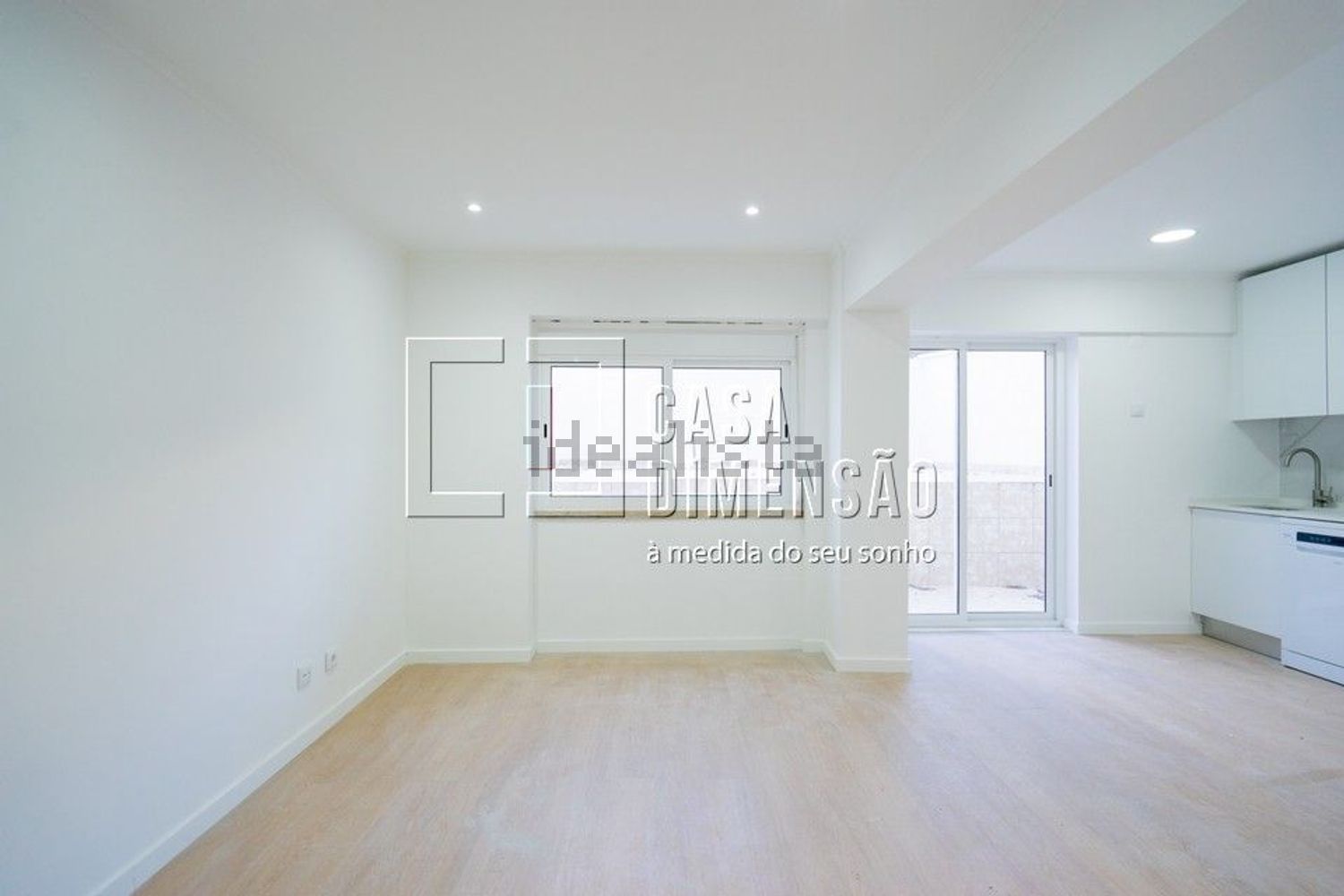 公寓 t2出售在Falagueira-Venda Nova - 客厅