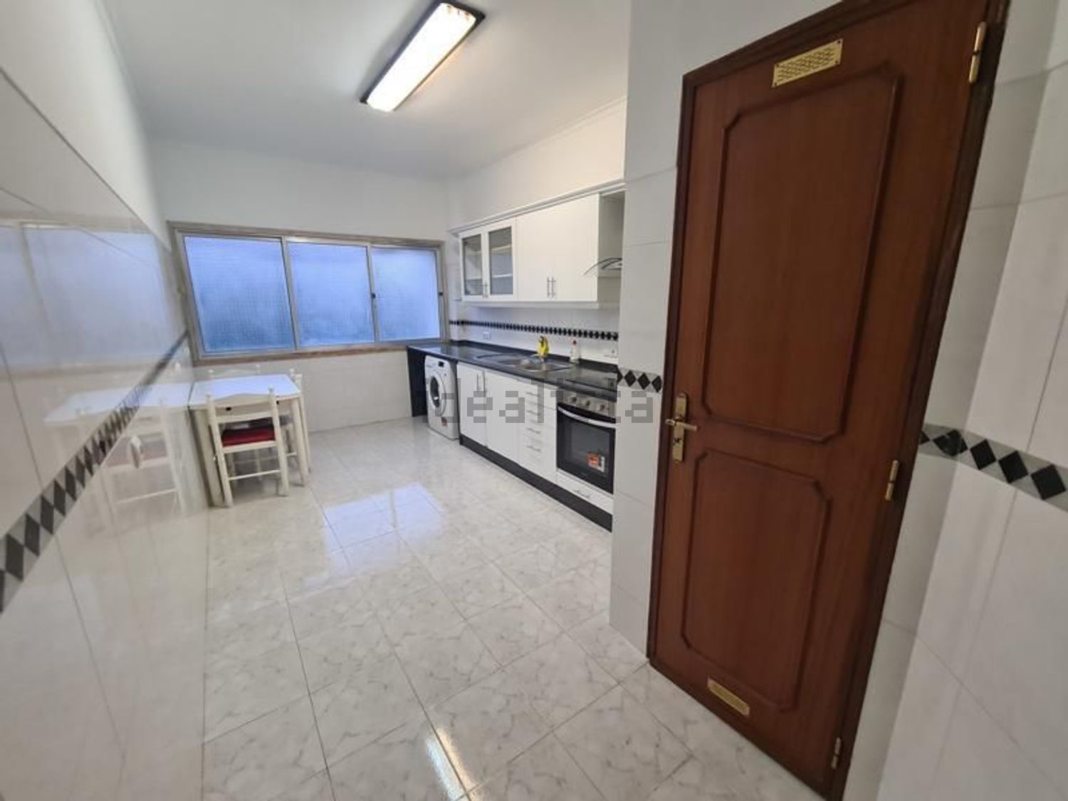 出租公寓 t2在Avenida do Brasil, 45 - 厨房