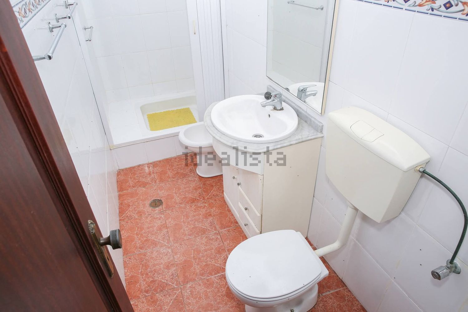 小楼房或独栋别墅出售在Rua das Flores - 卫生间