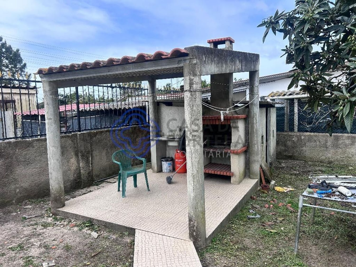 小楼房或别墅出售在Rua Primavera - 外立面