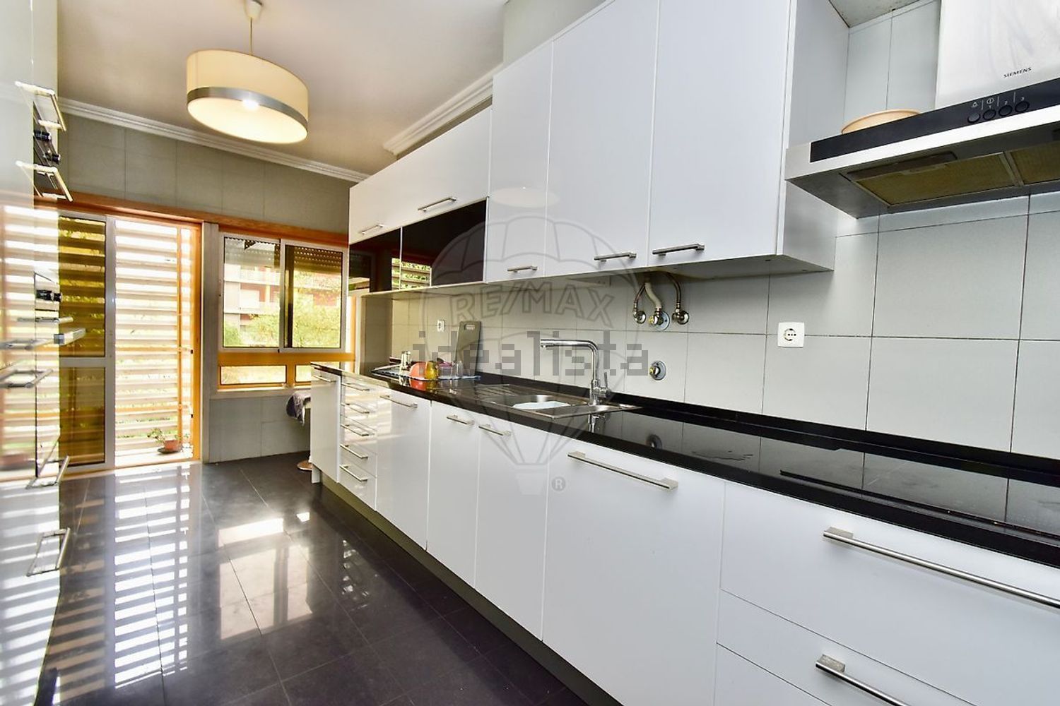 公寓 t2出售在Alameda dos Oceanos - 厨房