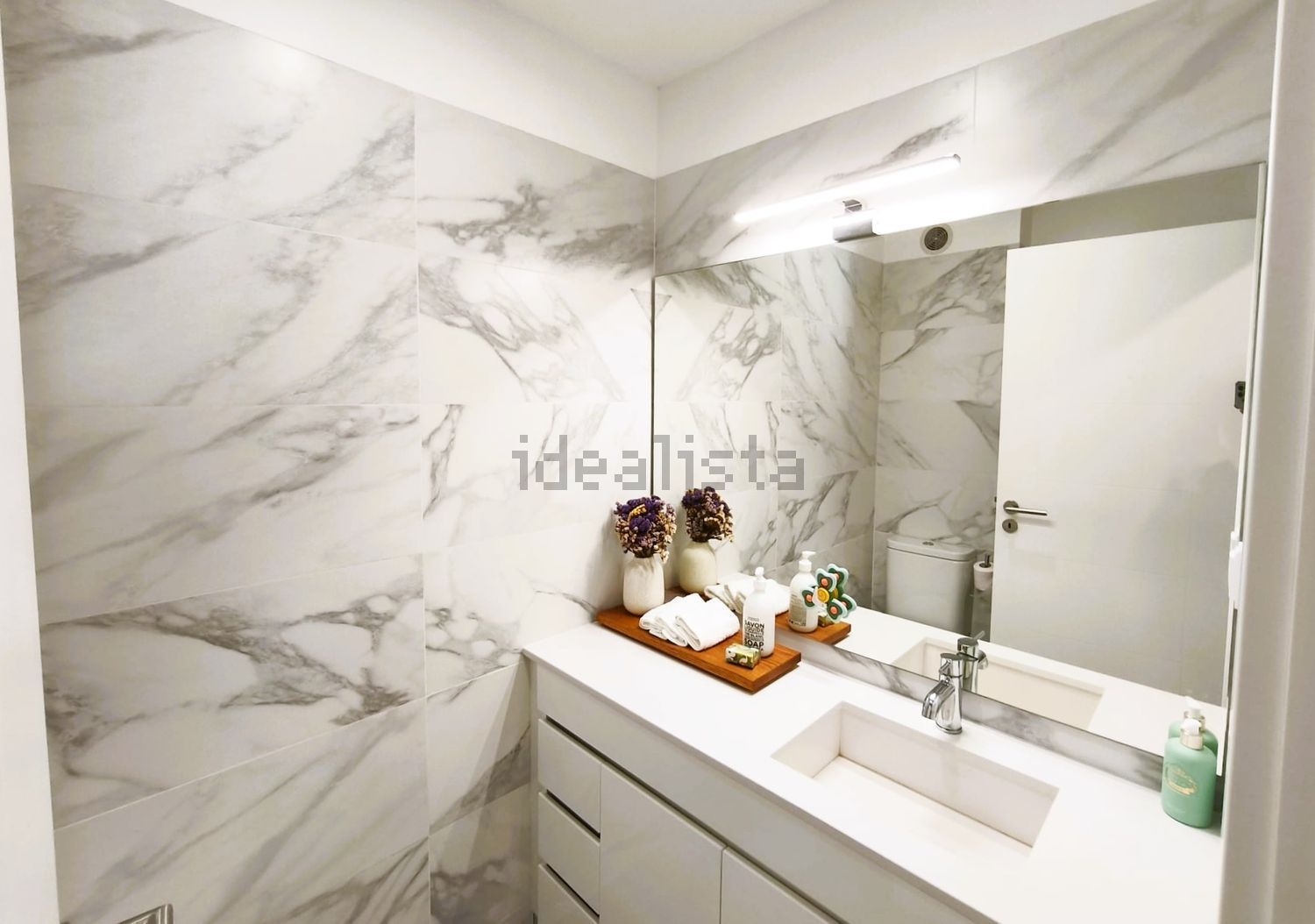 公寓 t2出售在Rua Almeida Garrett - 卫生间