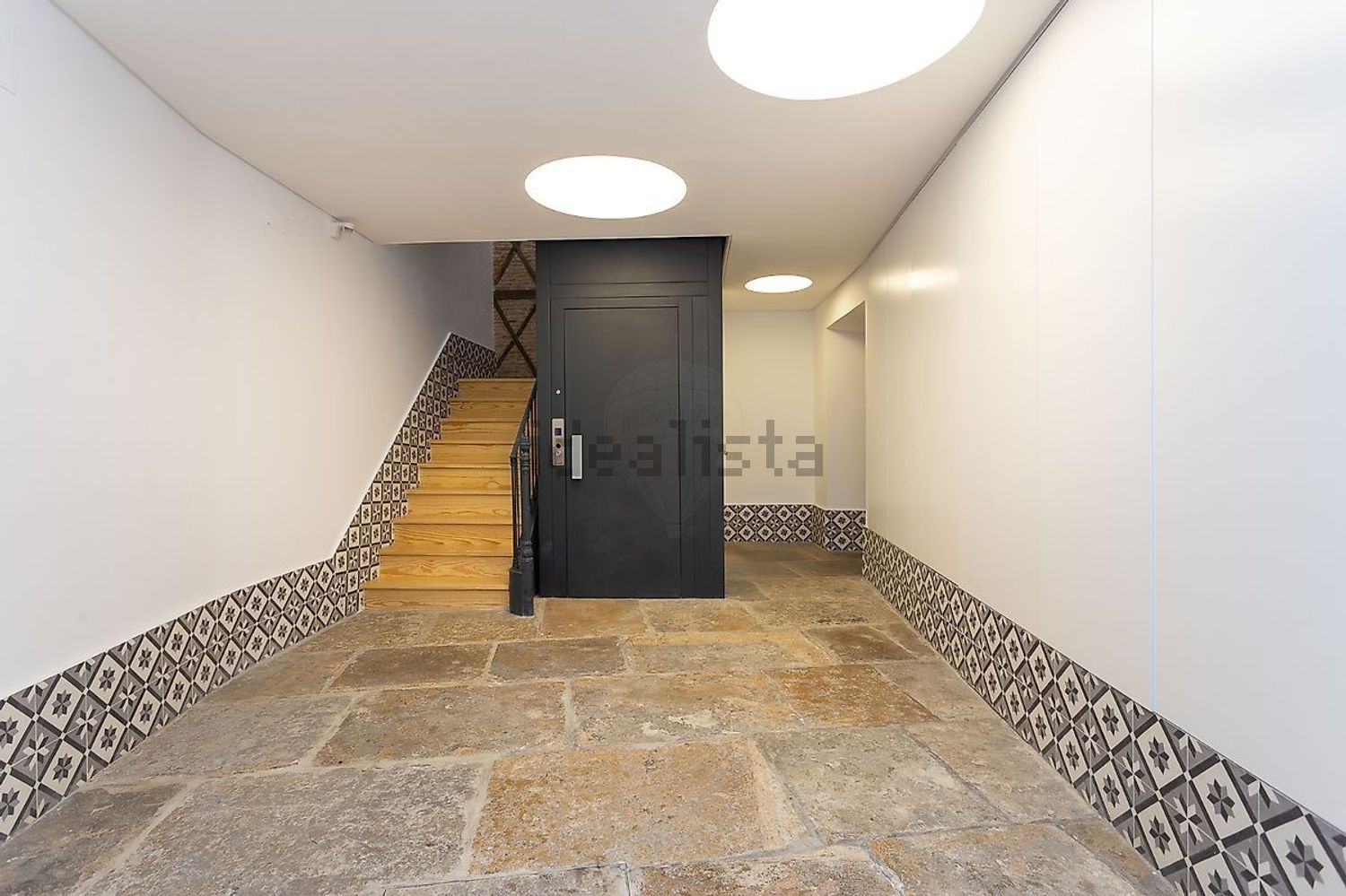 公寓 t1出售在Rua do Terreirinho, 67 - 过道