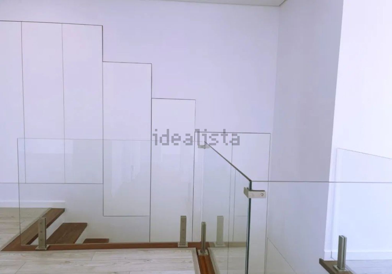 复式公寓出售在Rua Rogério Pedro - 详情