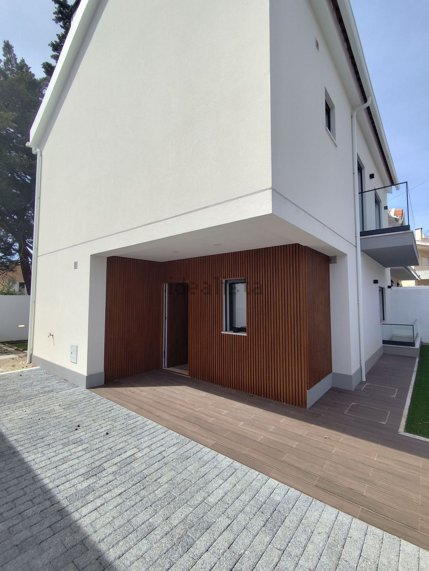 出租小楼房或独栋别墅在Praceta Santa Rita de Cássia - 花园