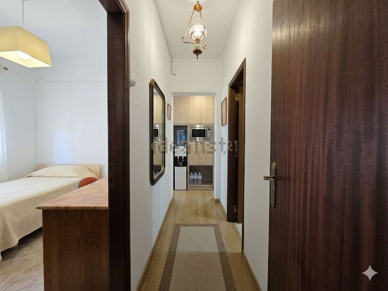 小楼房或独栋别墅出售在Avenida de Lisboa, 48 - 过道