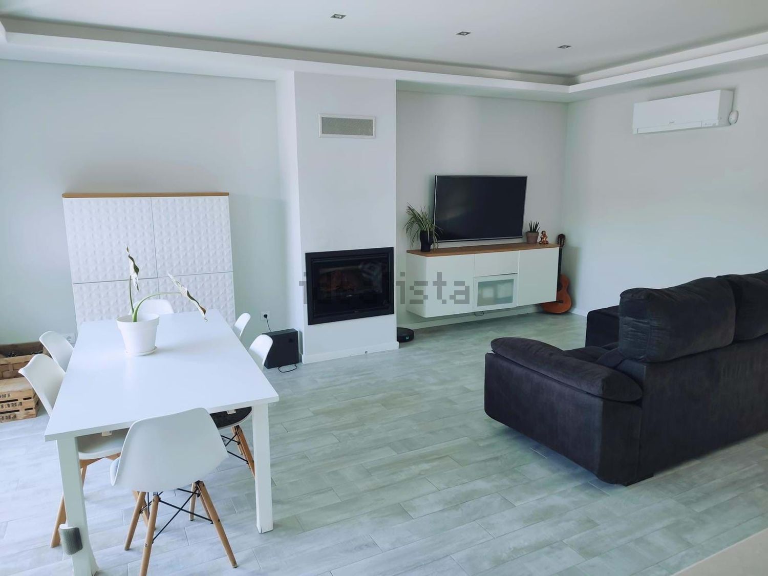 出租小楼房或独栋别墅在Redondos - 客厅