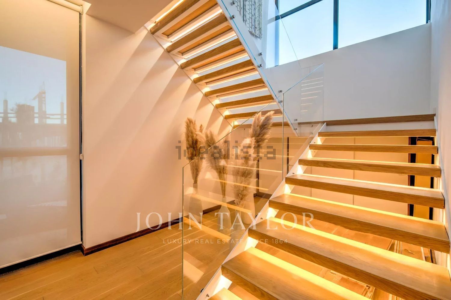 小楼房或独栋别墅出售Tróia - 详情