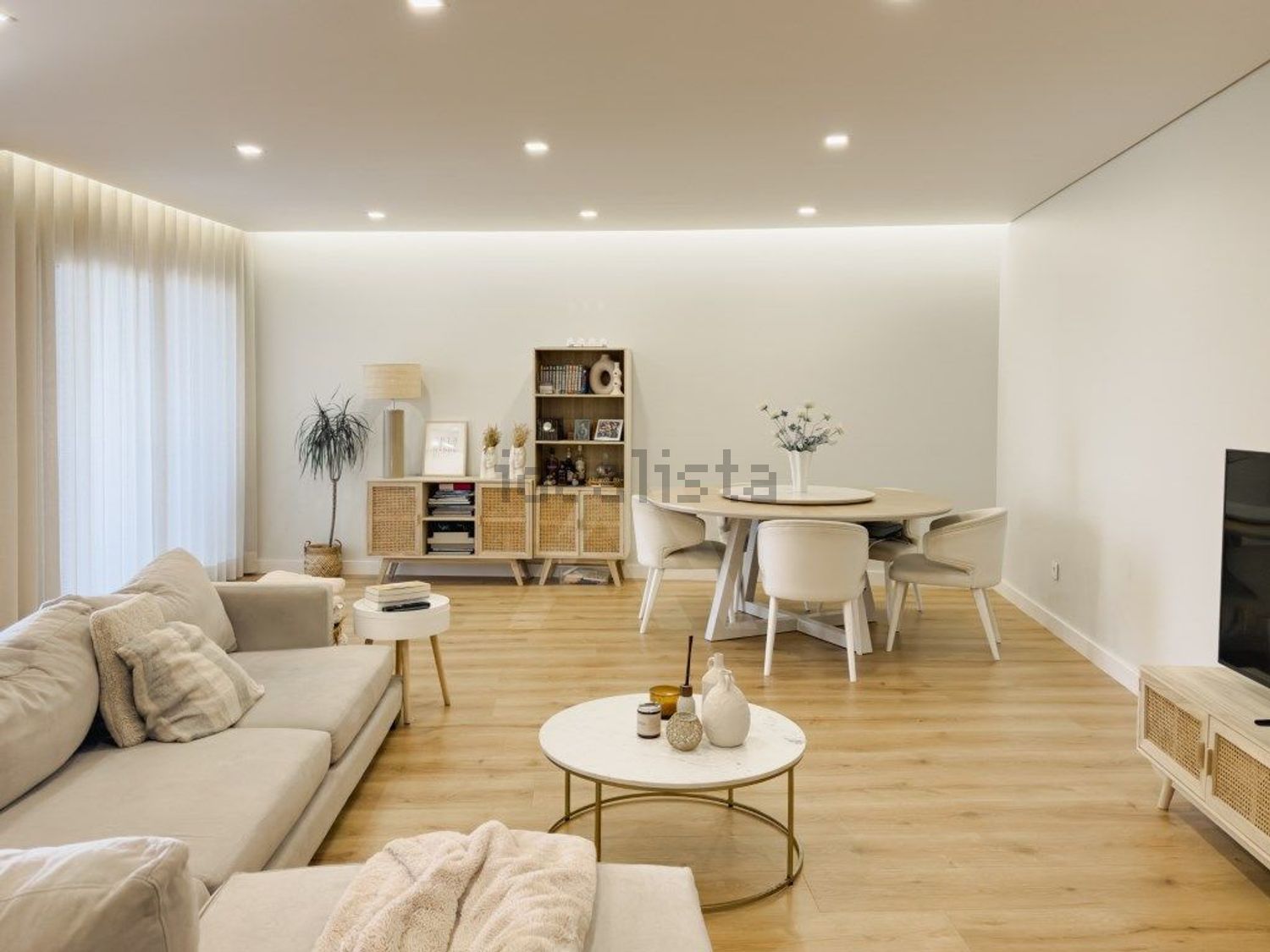 公寓 t3出售在Rua Padre António Vieira, 17 a - 客厅