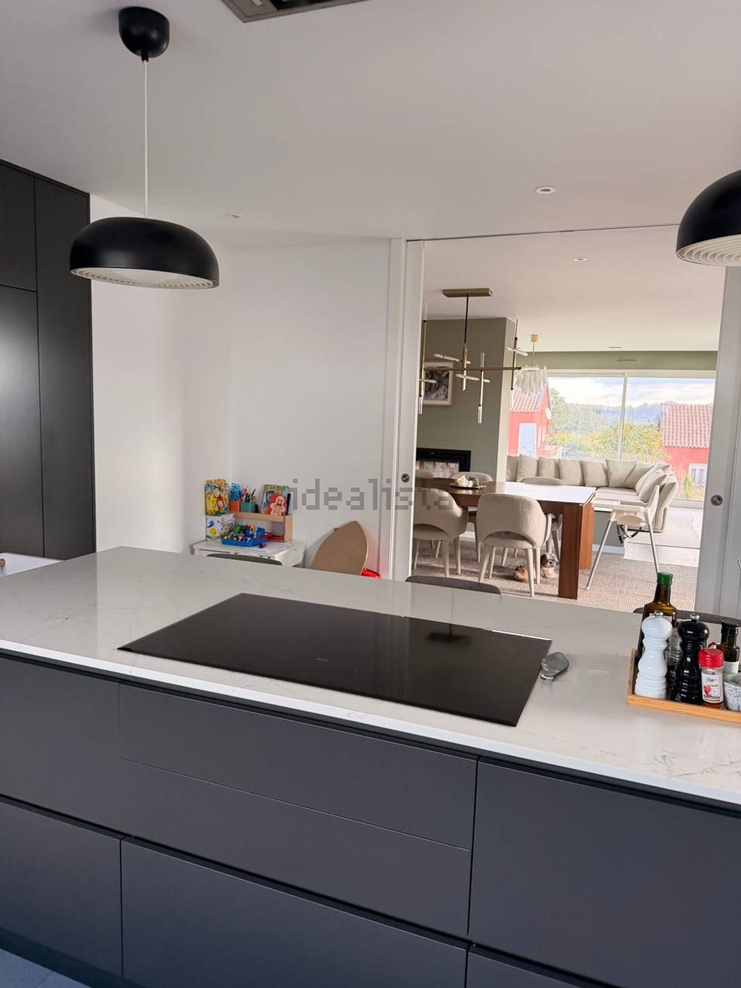 小楼房或独栋别墅出售在Avenida Movimento das Forças Armadas, 8 - 厨房