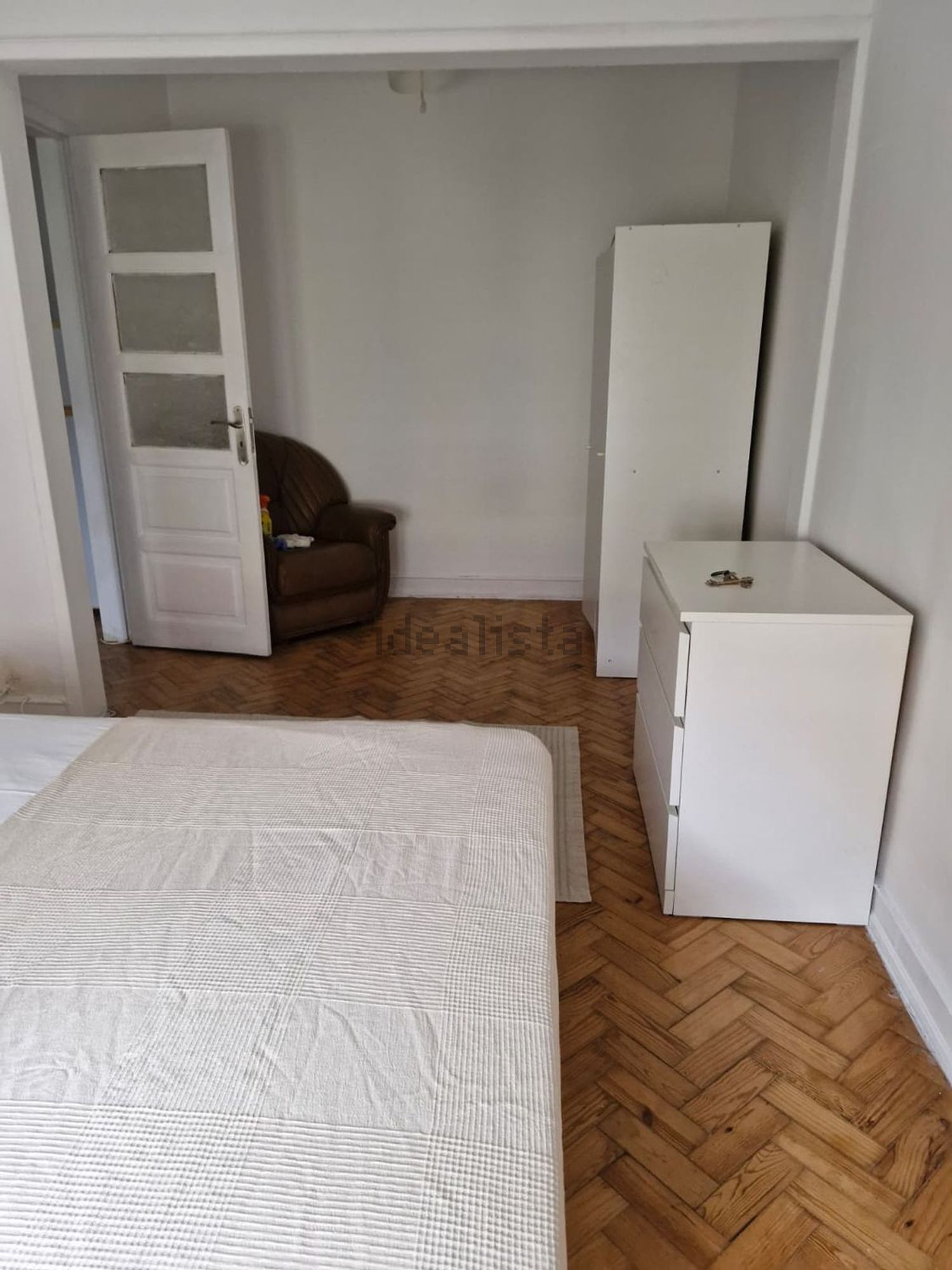 出租房间在Rua Cândido Figueiredo - 卧室