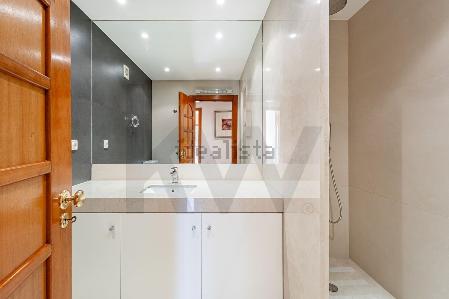 出租公寓 t3在Rua Professor Mark Athias, 1 b 1c, Nº - 卫生间