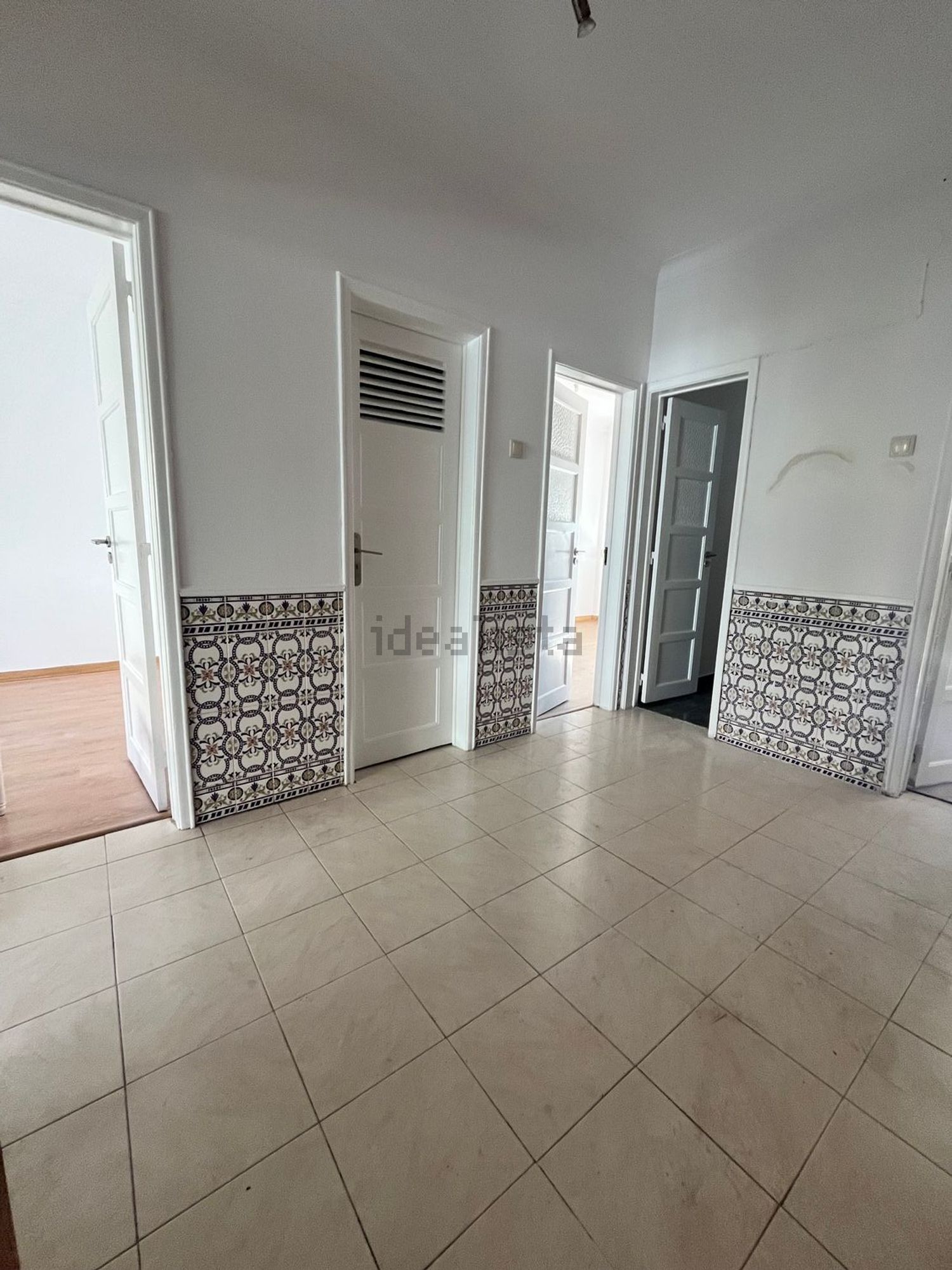 出租公寓 t2在Rua Pedro Franco, 9 - 前厅