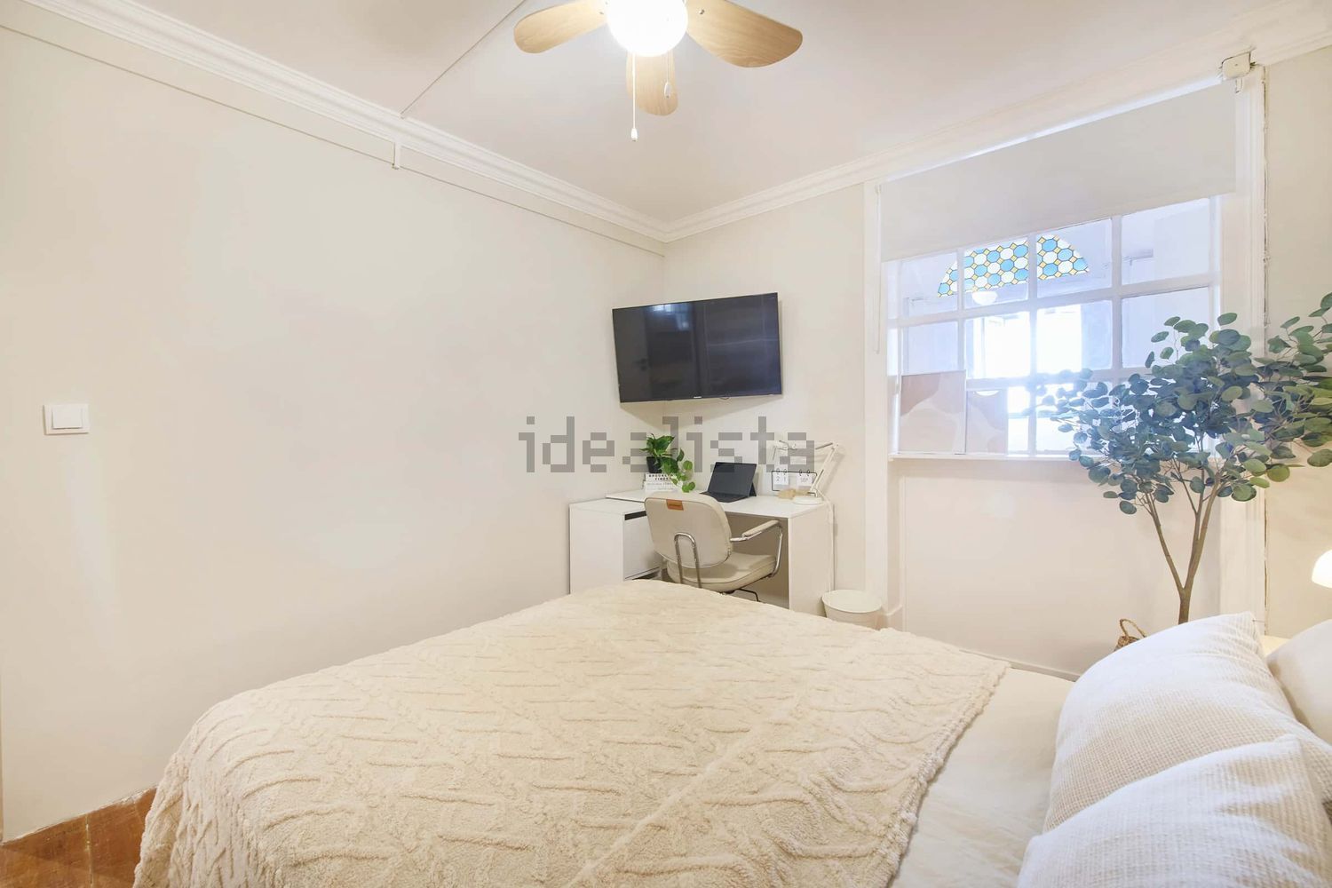 出租房间在Largo Vitorino Damásio, 2 - 客厅