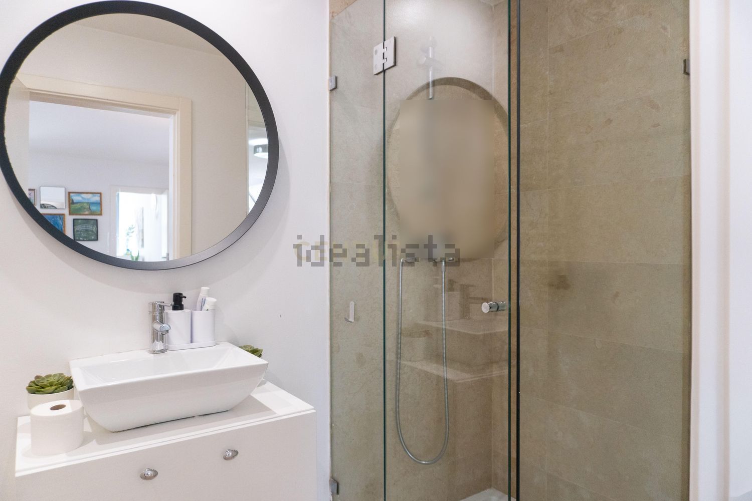 小楼房或独栋别墅出售在Rua dos Lilazes, 8 - 卫生间