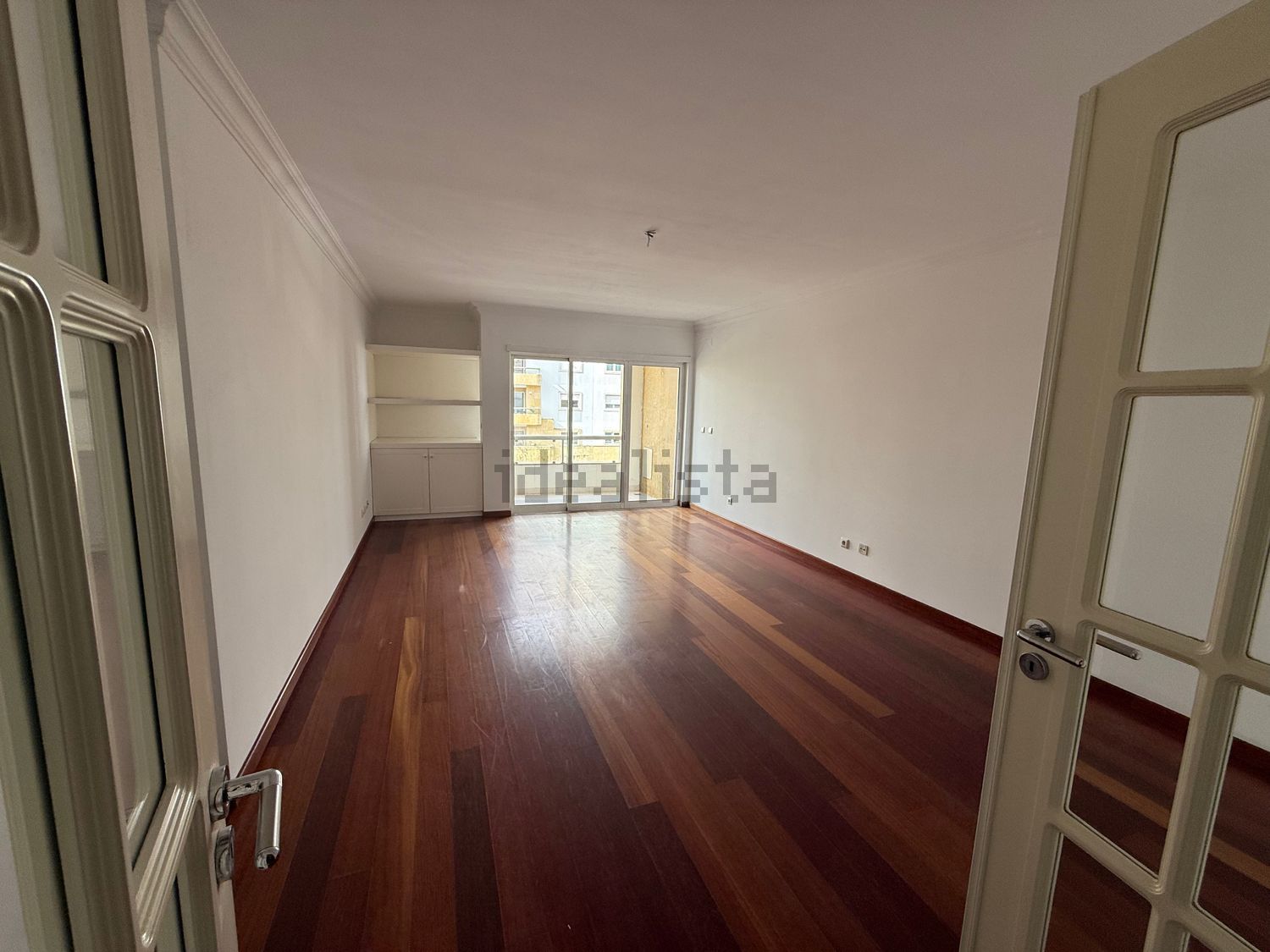 出租公寓 t2在Rua José Farinha, 24 - 居住