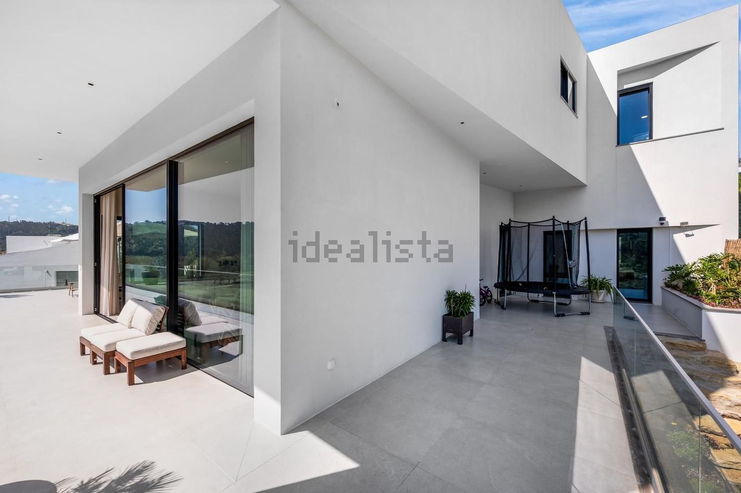 小楼房或独栋别墅出售在Rua das Lombas - 照片